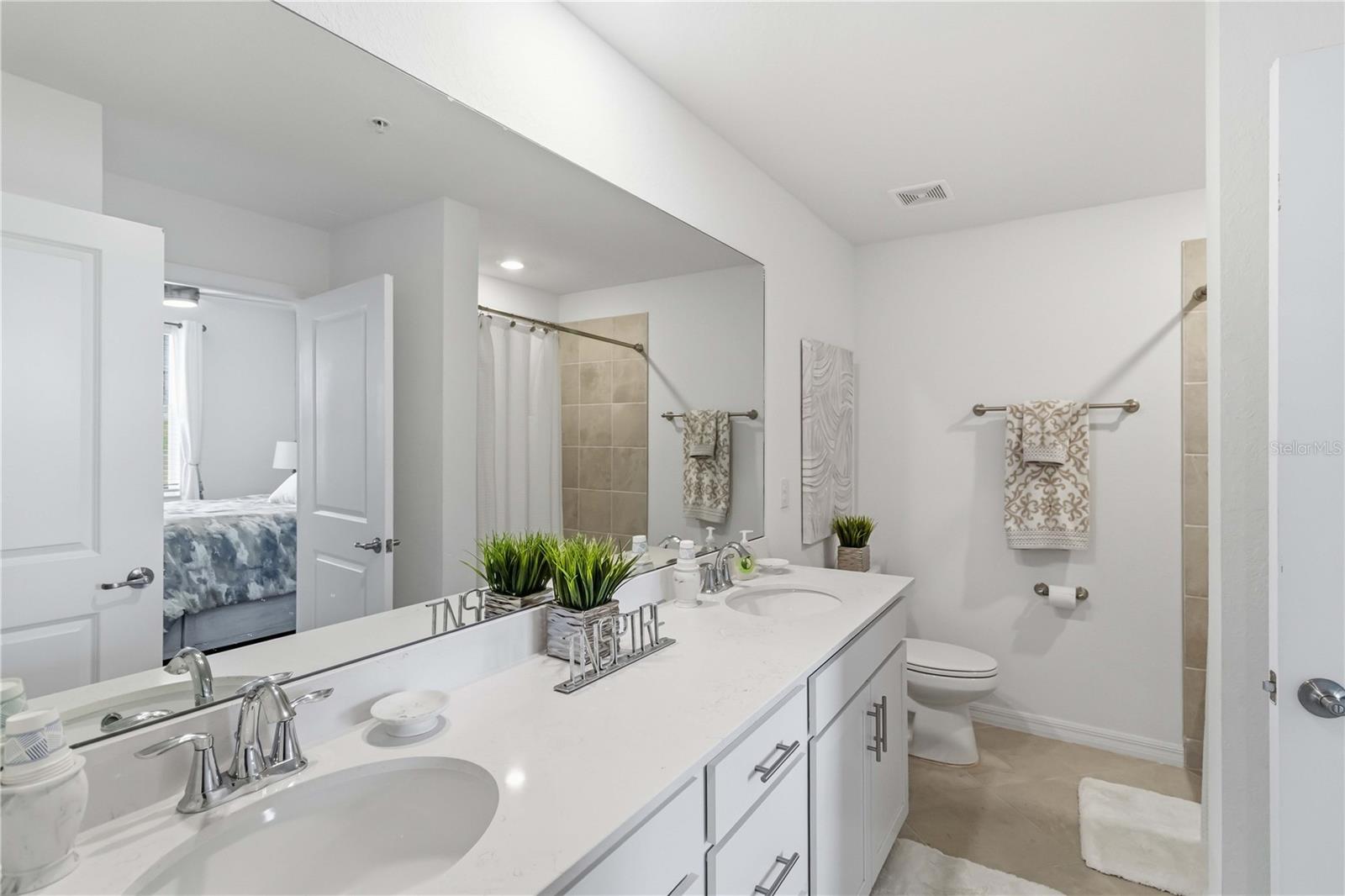 Image 26 of 51 For 12140 Wellen Golf Street 208