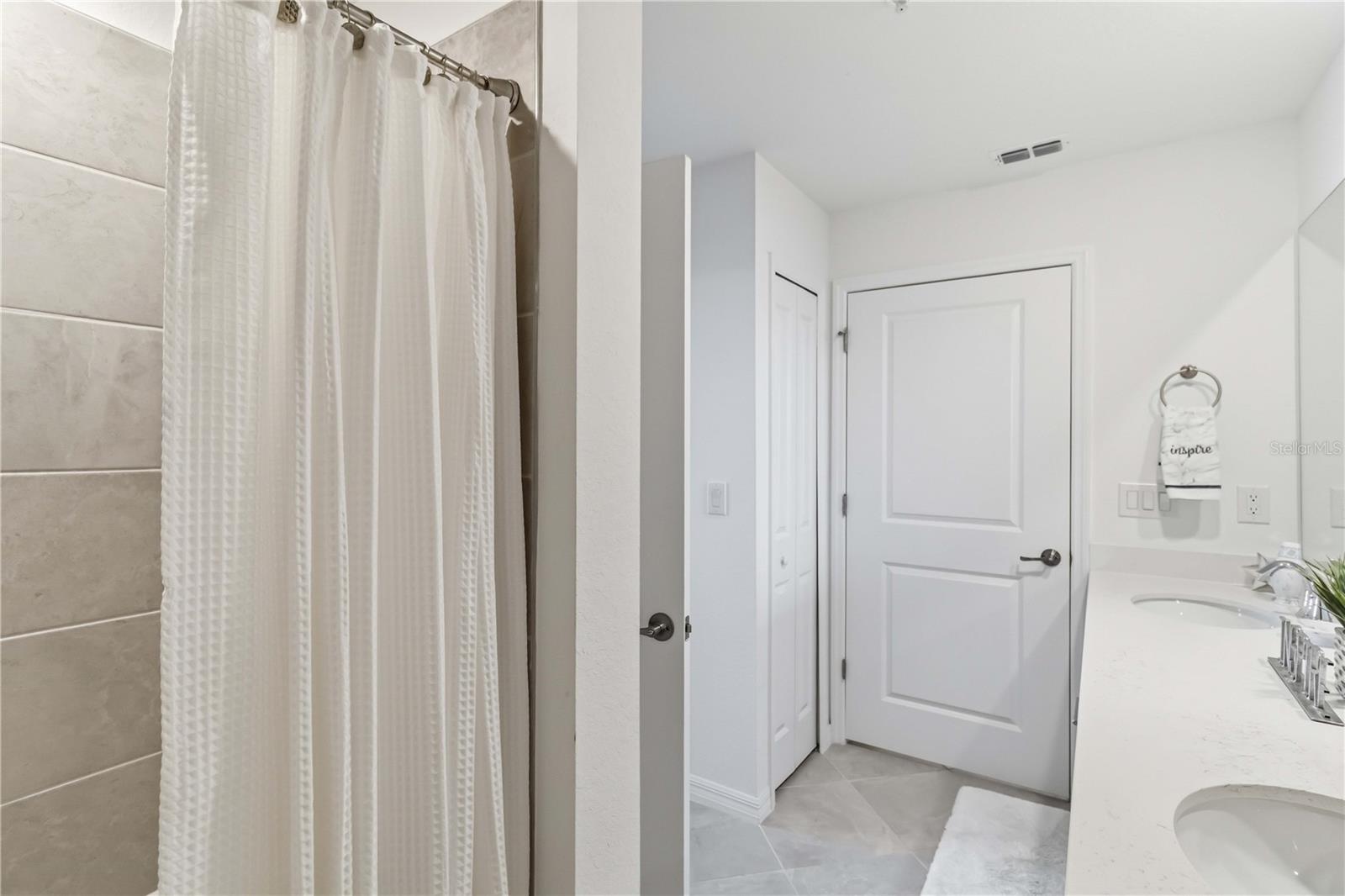 Image 27 of 51 For 12140 Wellen Golf Street 208