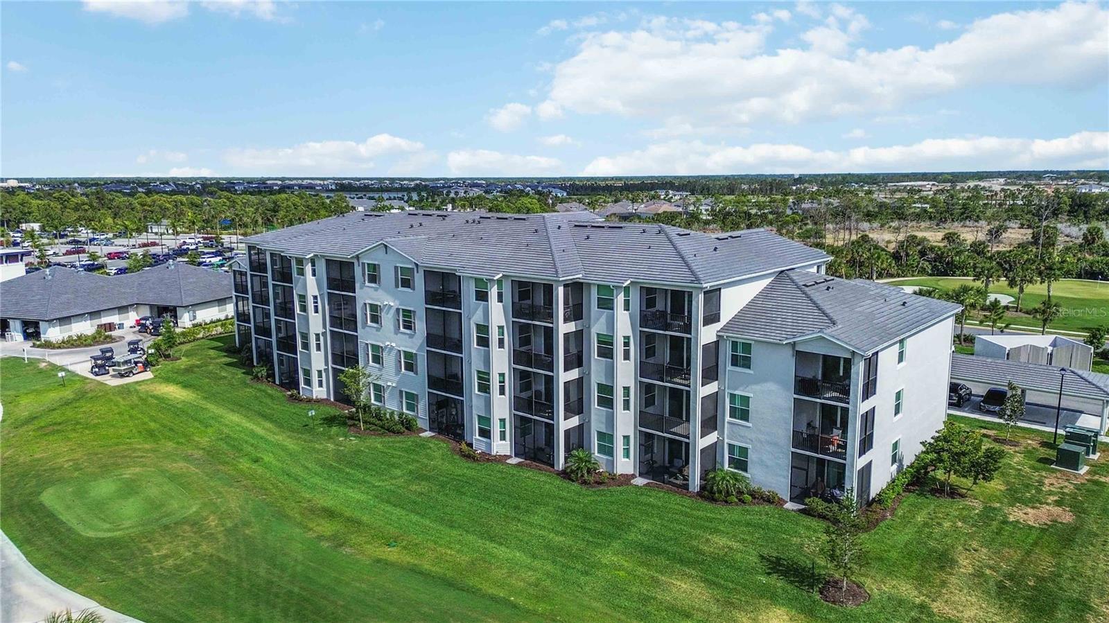 Image 33 of 51 For 12140 Wellen Golf Street 208