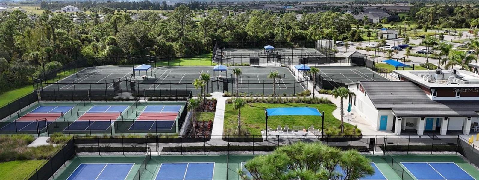 Image 50 of 51 For 12140 Wellen Golf Street 208