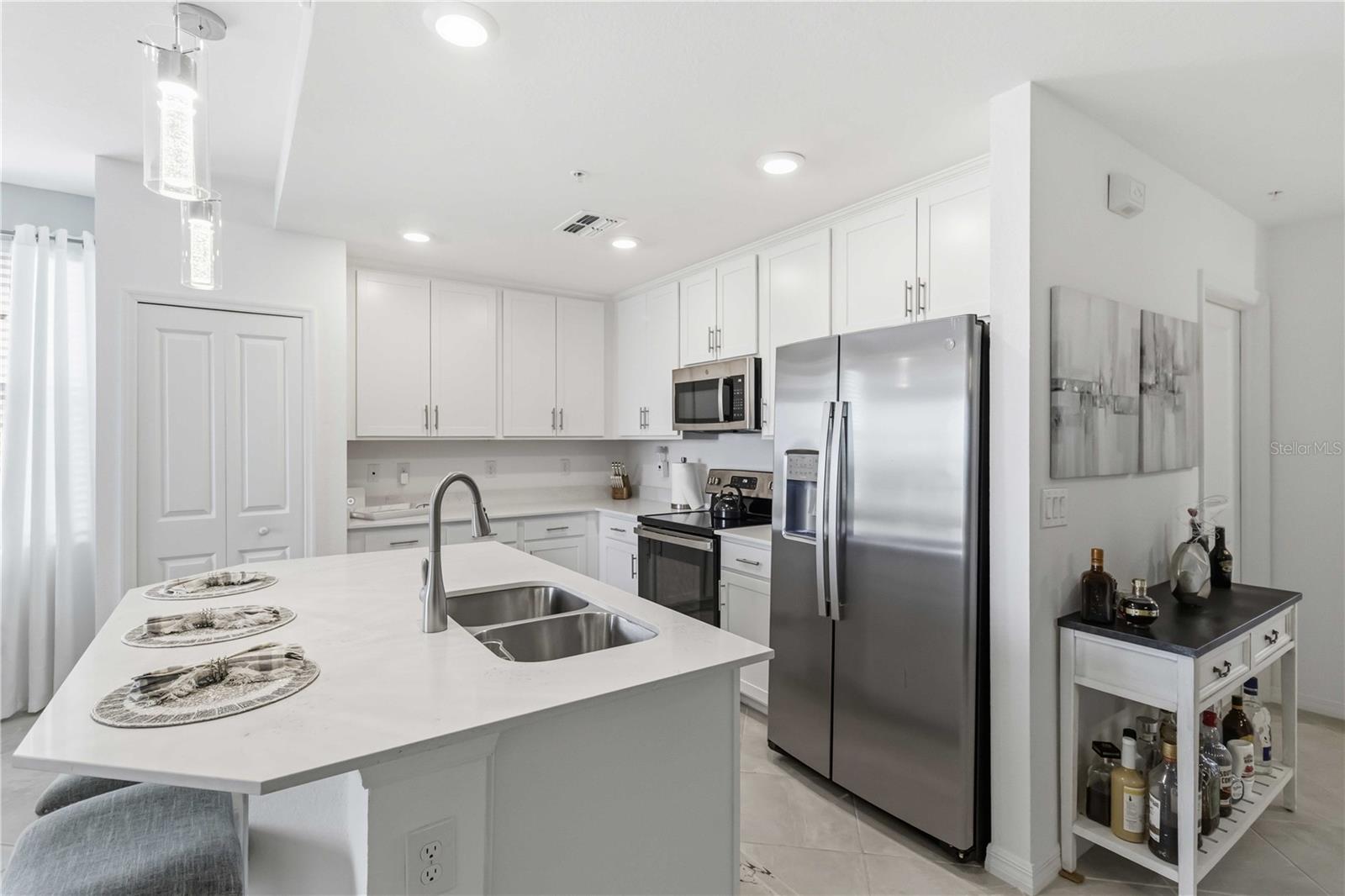 Image 8 of 51 For 12140 Wellen Golf Street 208