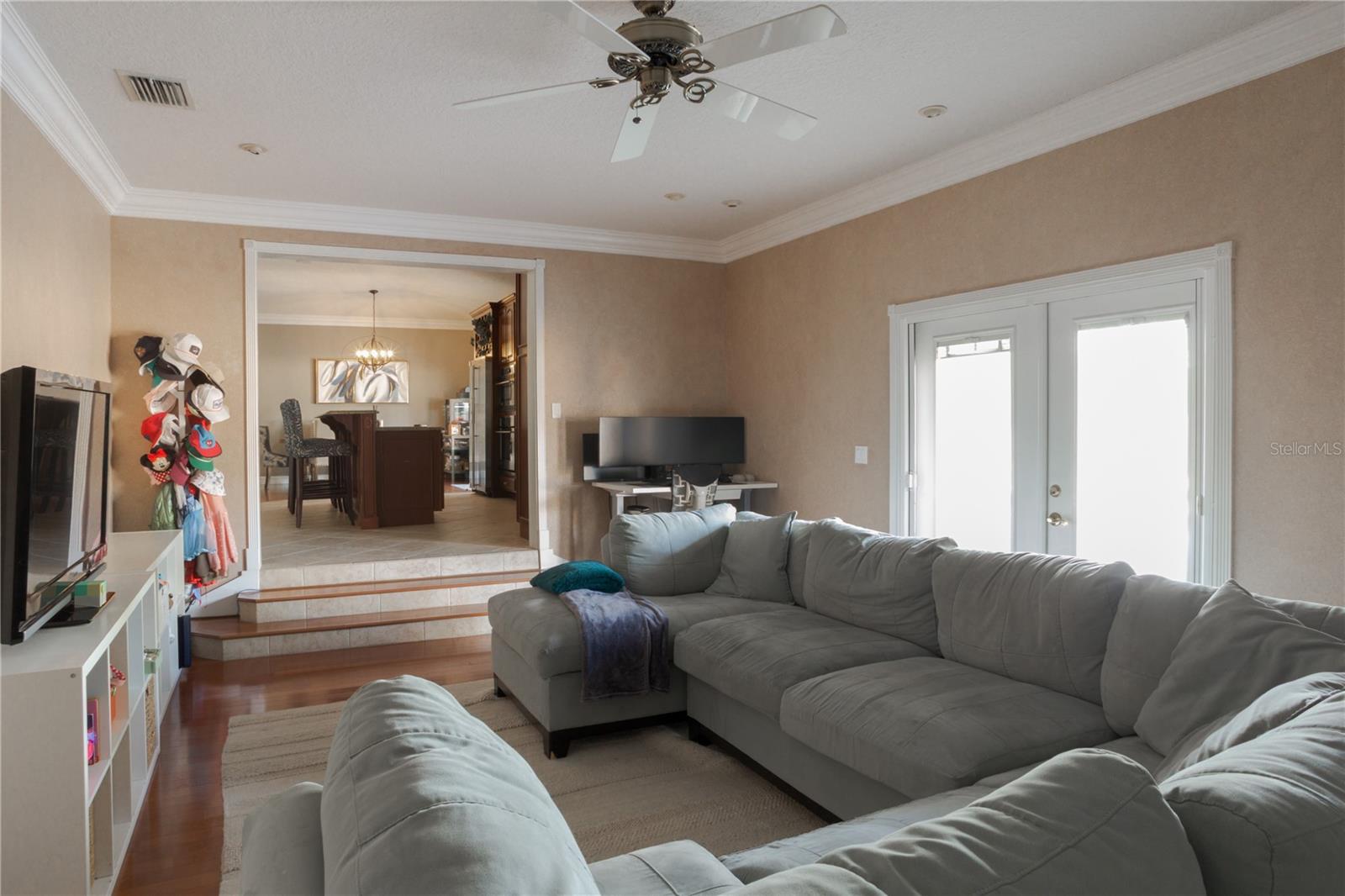 Image 12 of 28 For 8445 Shady Glen Drive