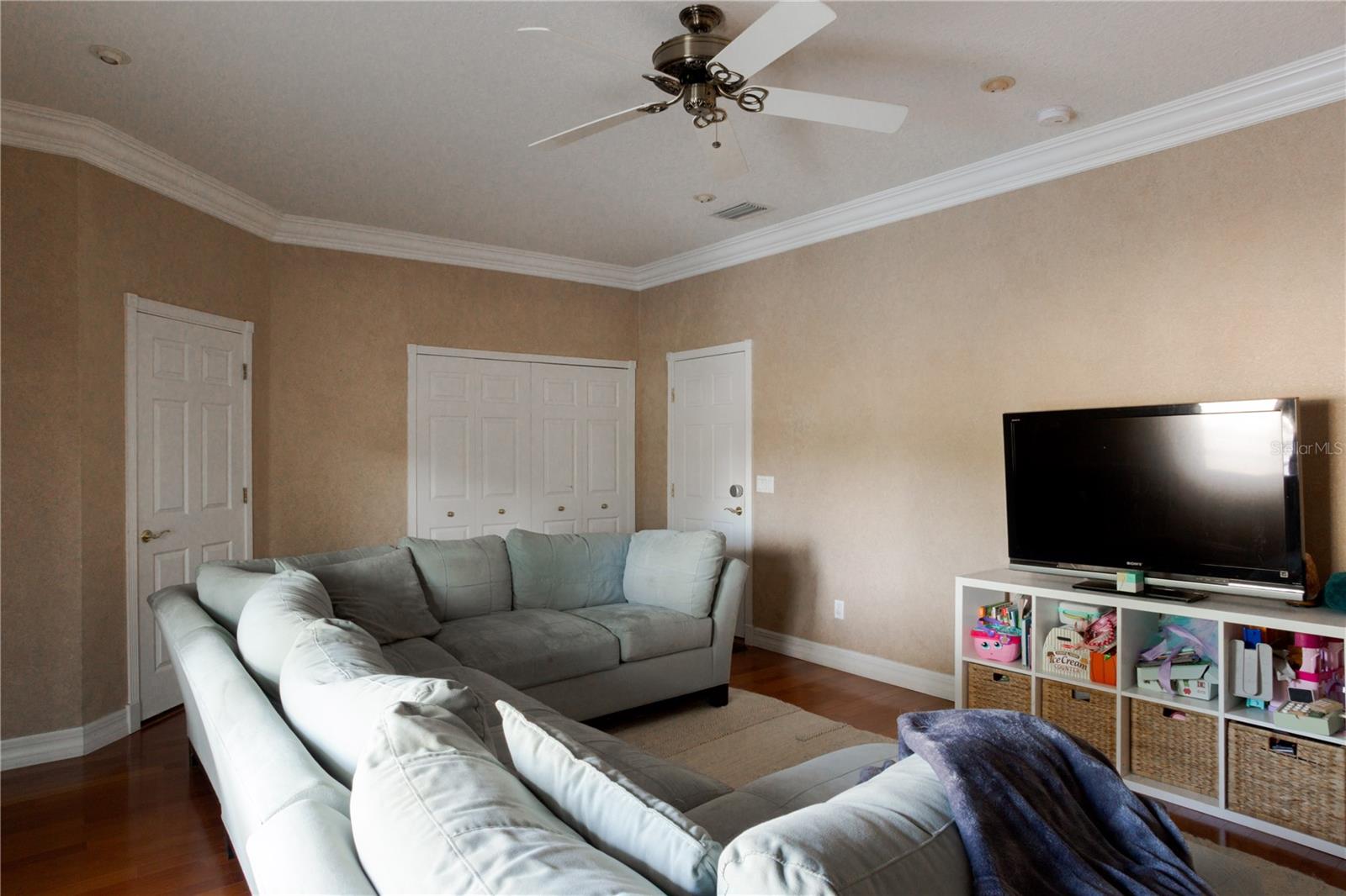 Image 13 of 28 For 8445 Shady Glen Drive