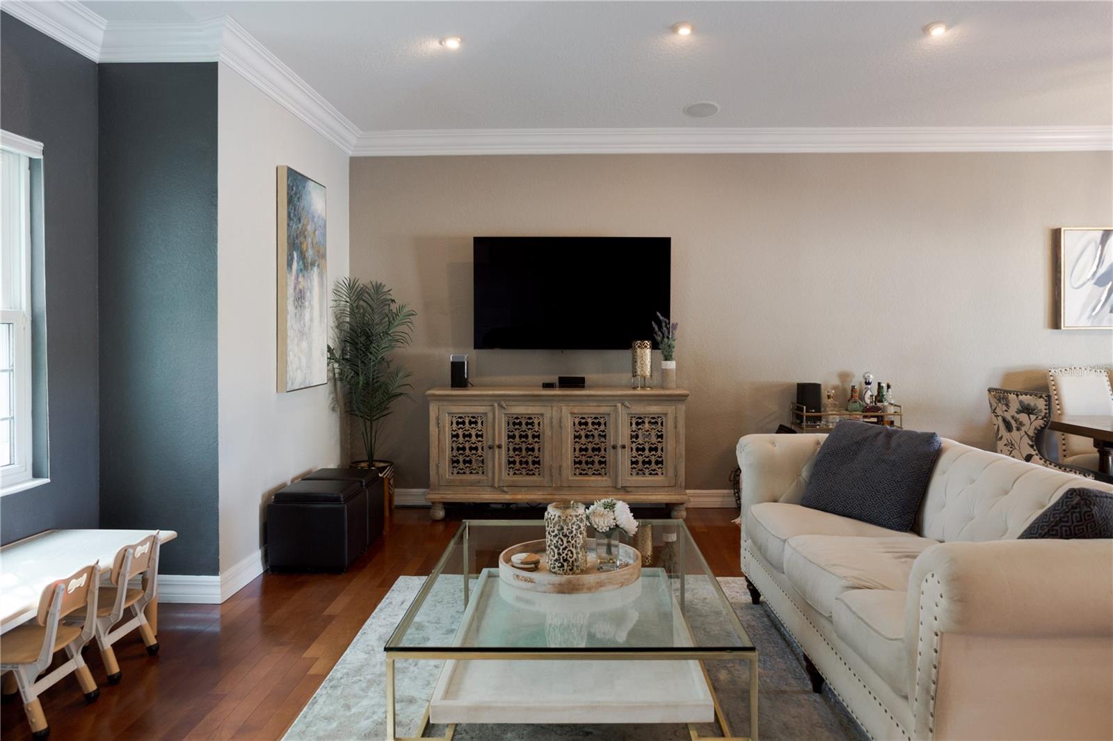 Image 5 of 28 For 8445 Shady Glen Drive