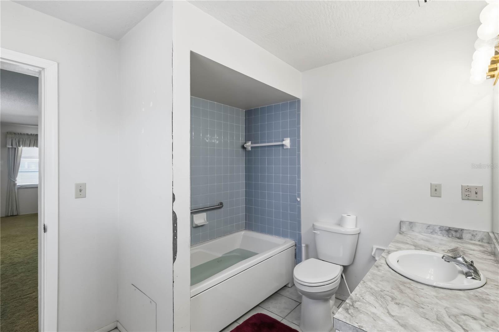 Image 16 of 25 For 1601 4th Avenue W