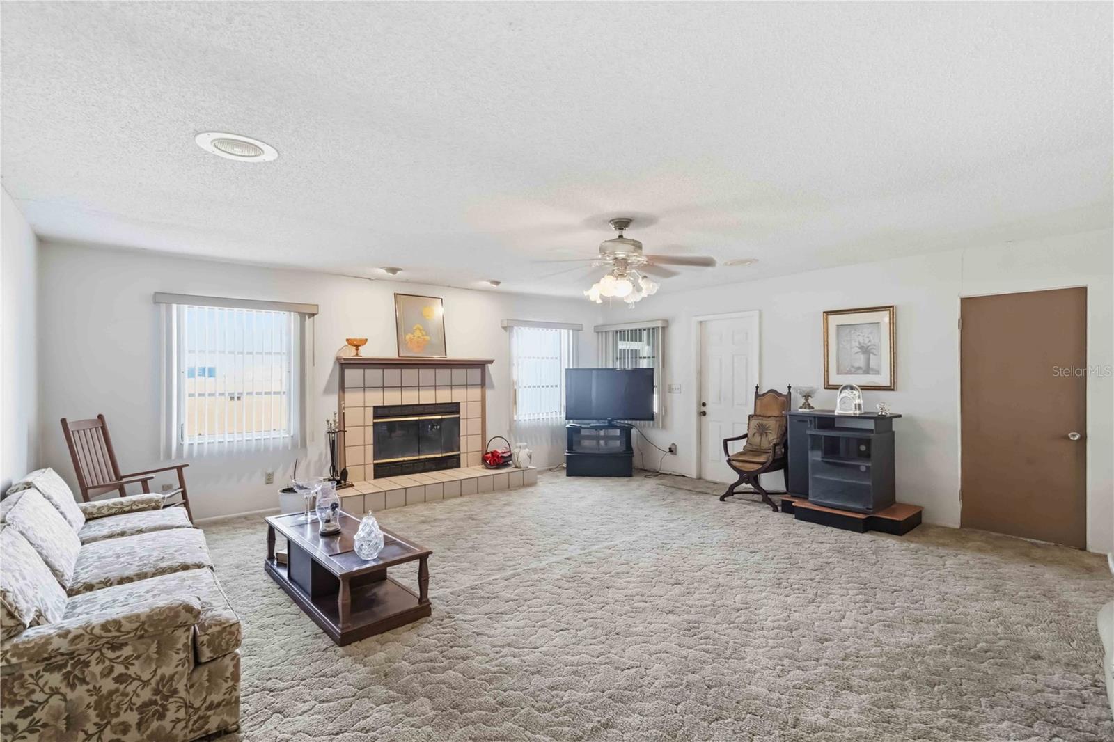 Image 18 of 25 For 1601 4th Avenue W