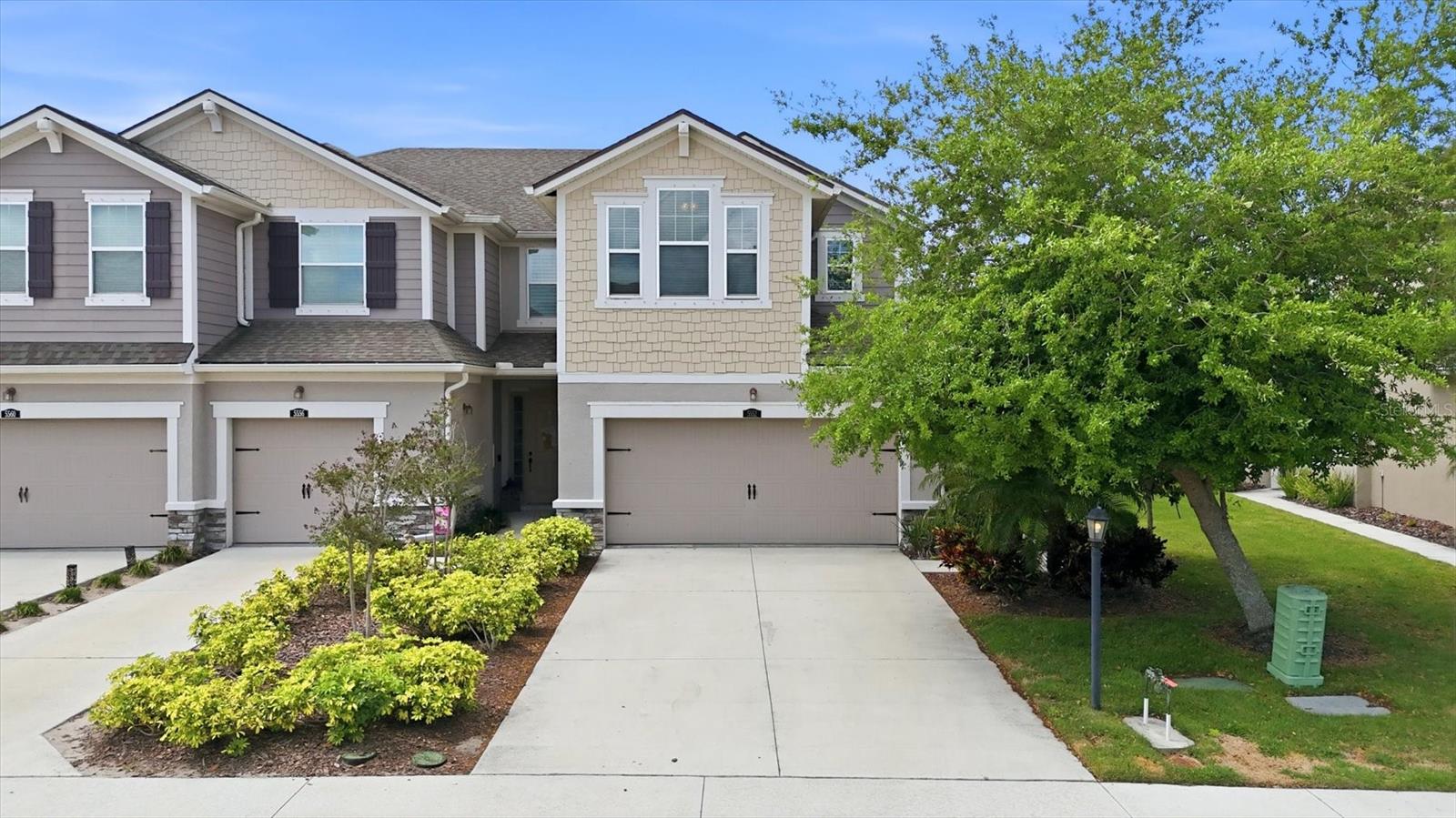 Image 2 of 40 For 5552 Pleasantview Court