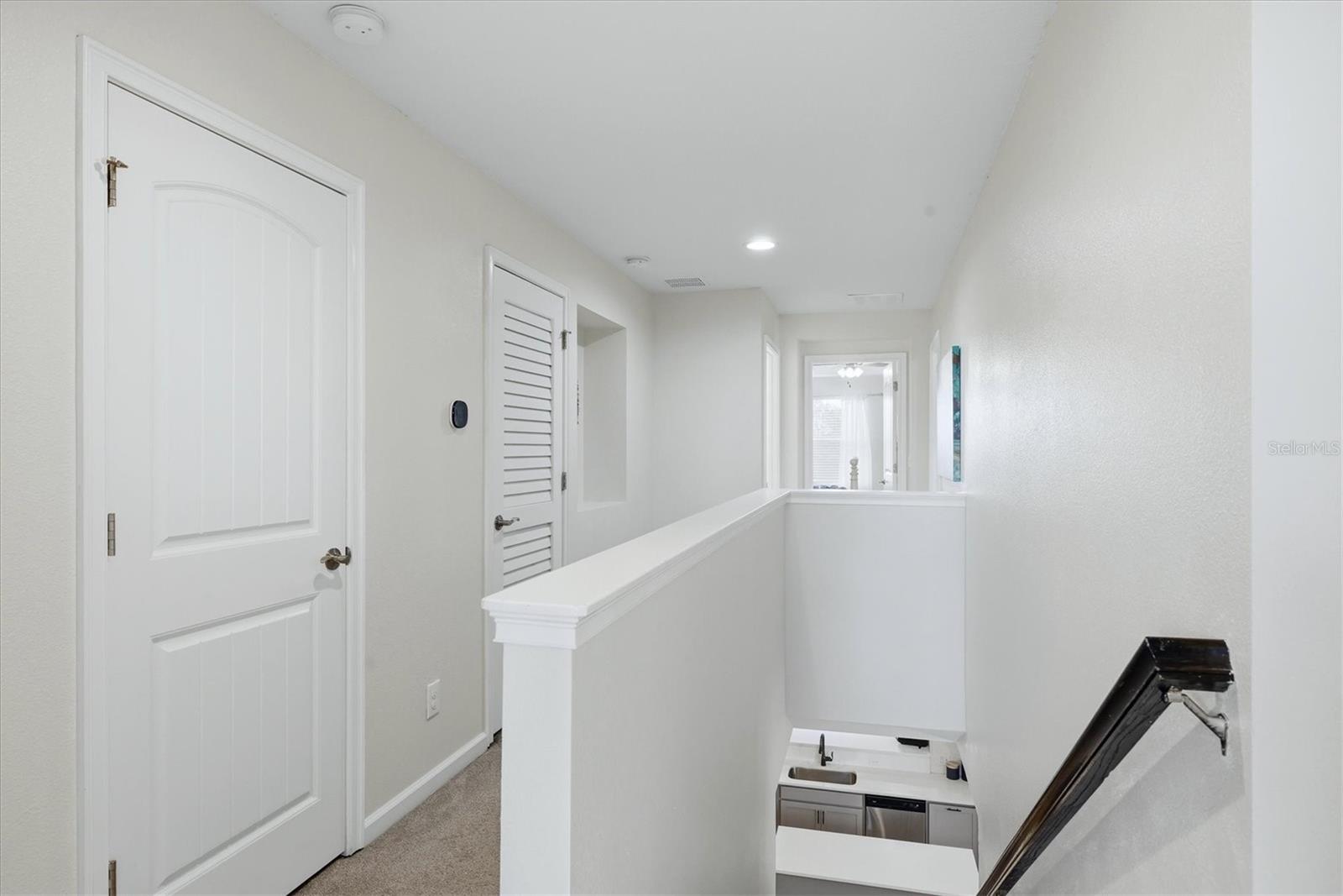 Image 20 of 40 For 5552 Pleasantview Court