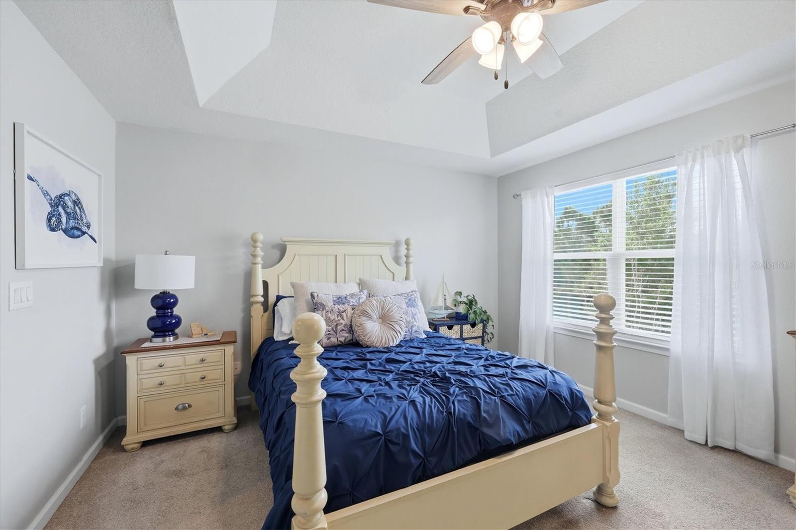 Image 22 of 40 For 5552 Pleasantview Court
