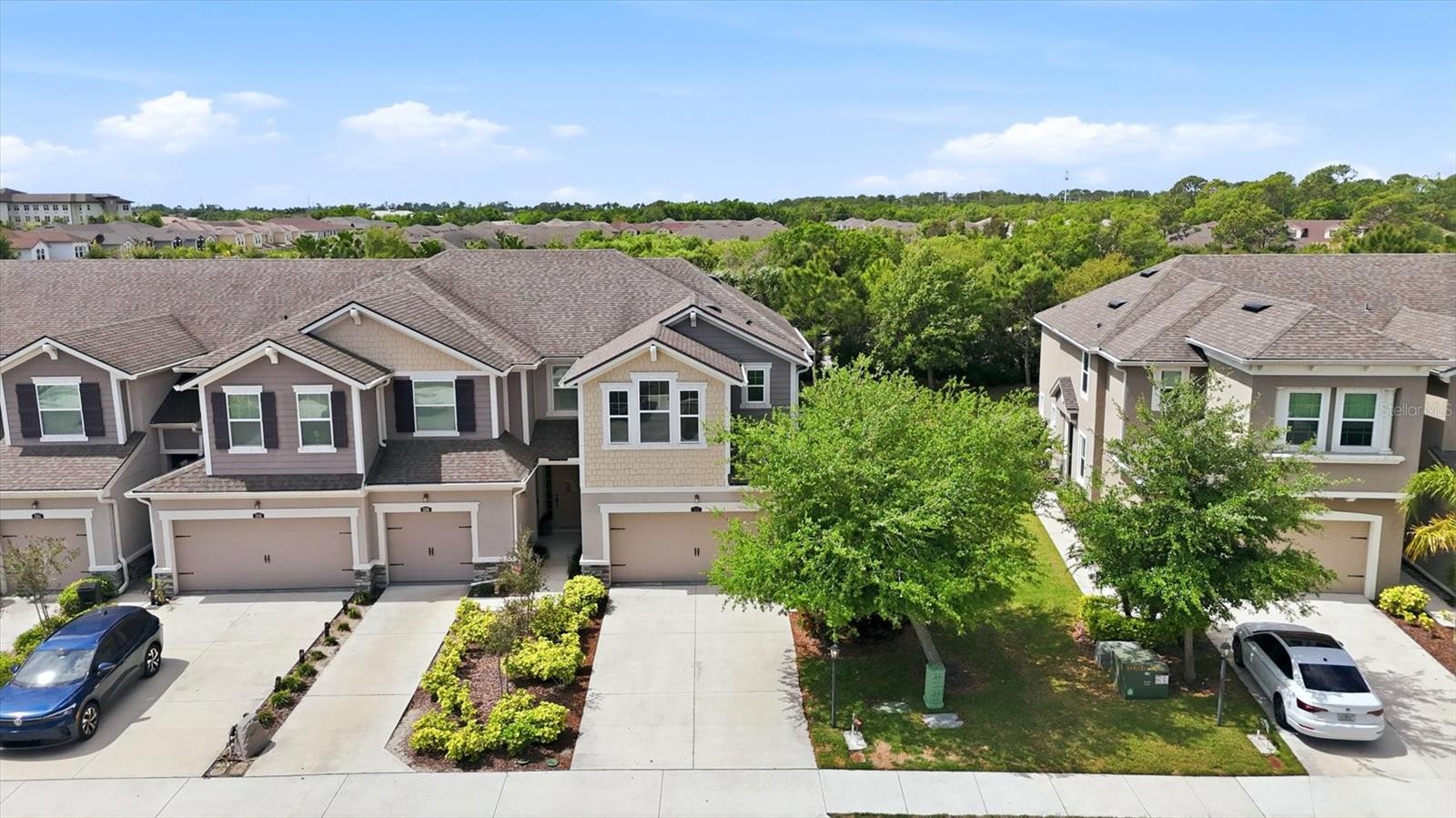 Image 3 of 40 For 5552 Pleasantview Court