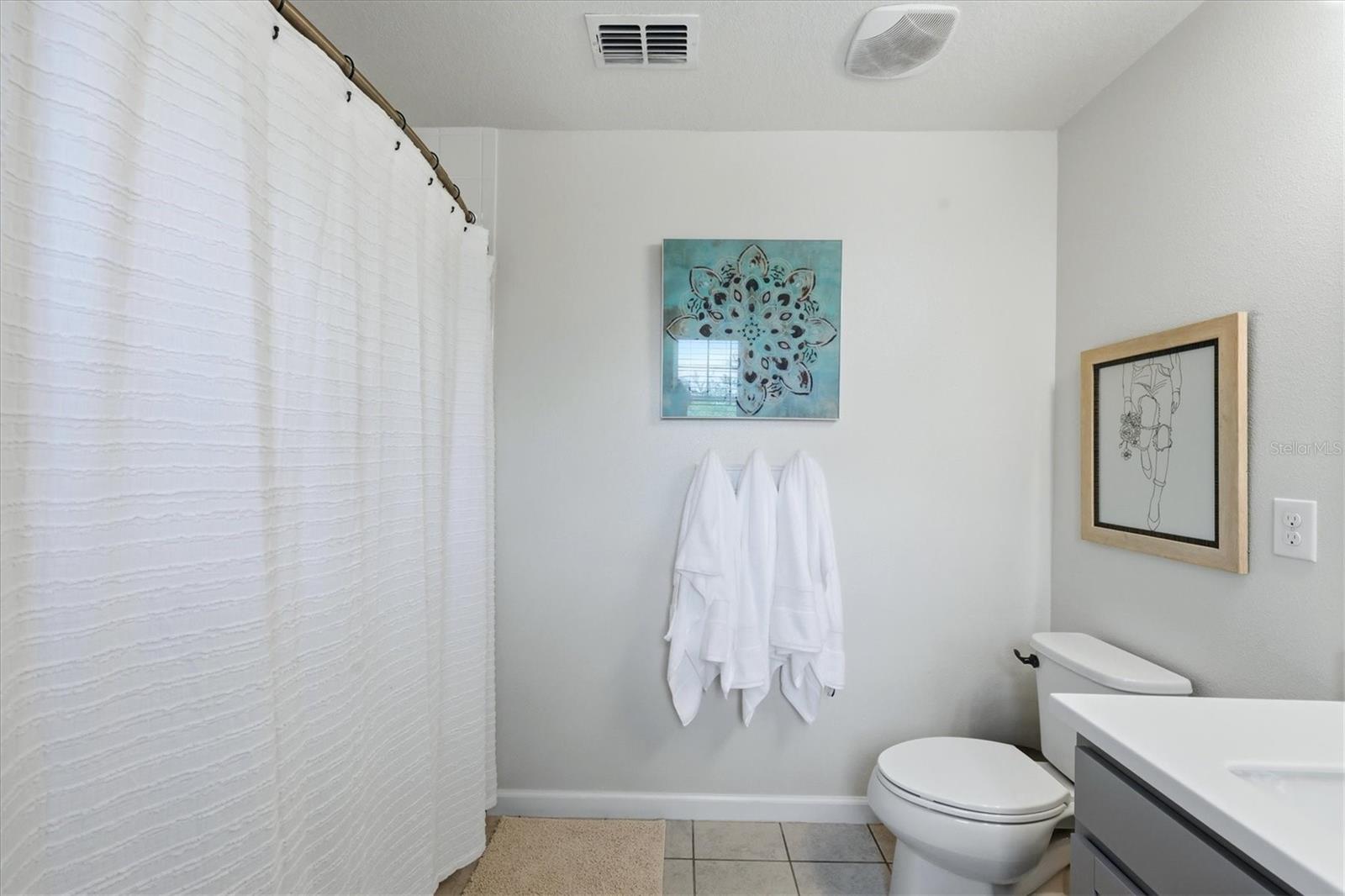 Image 30 of 40 For 5552 Pleasantview Court