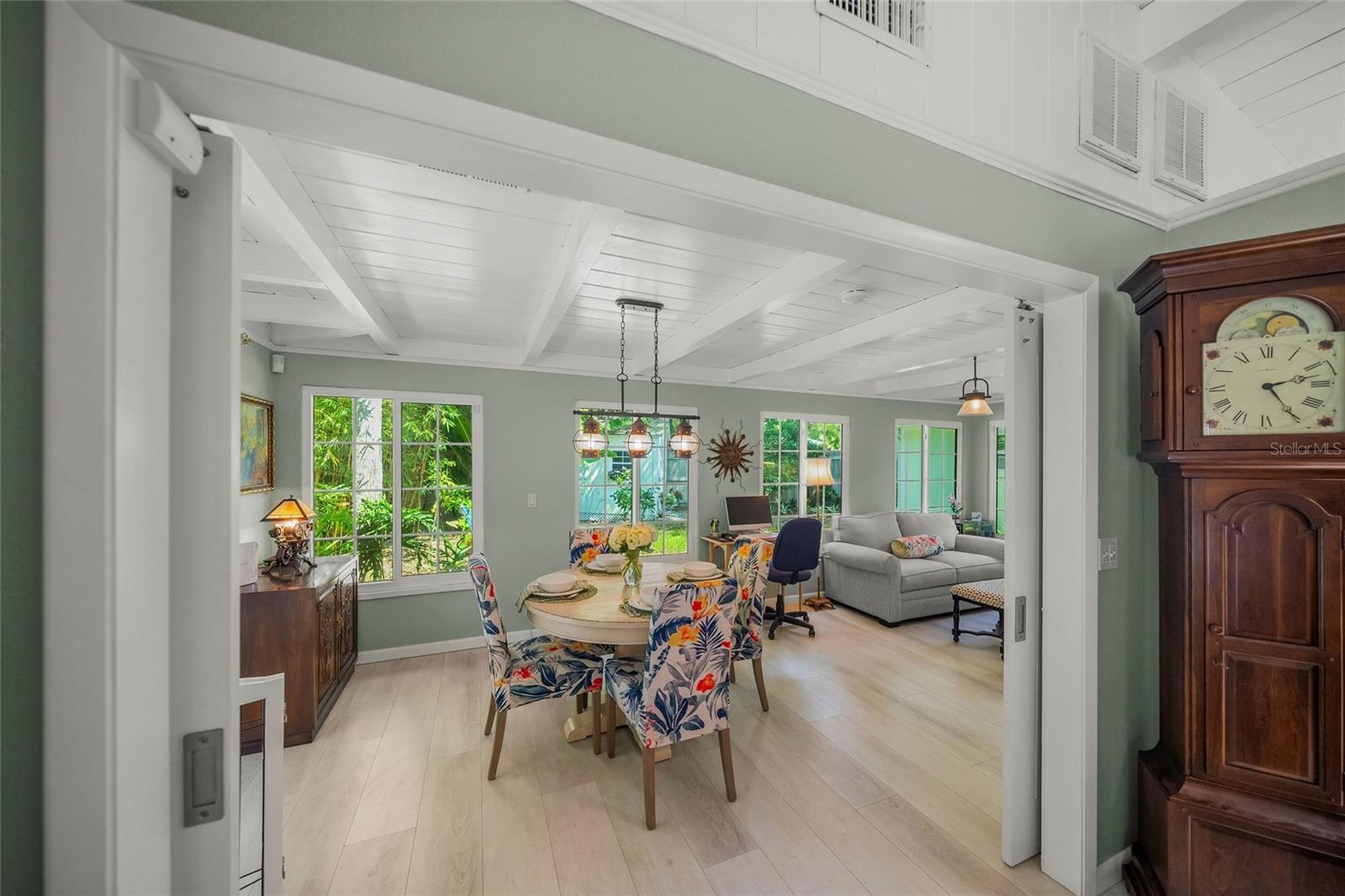 Image 15 of 66 For 3424 Old Oak Drive