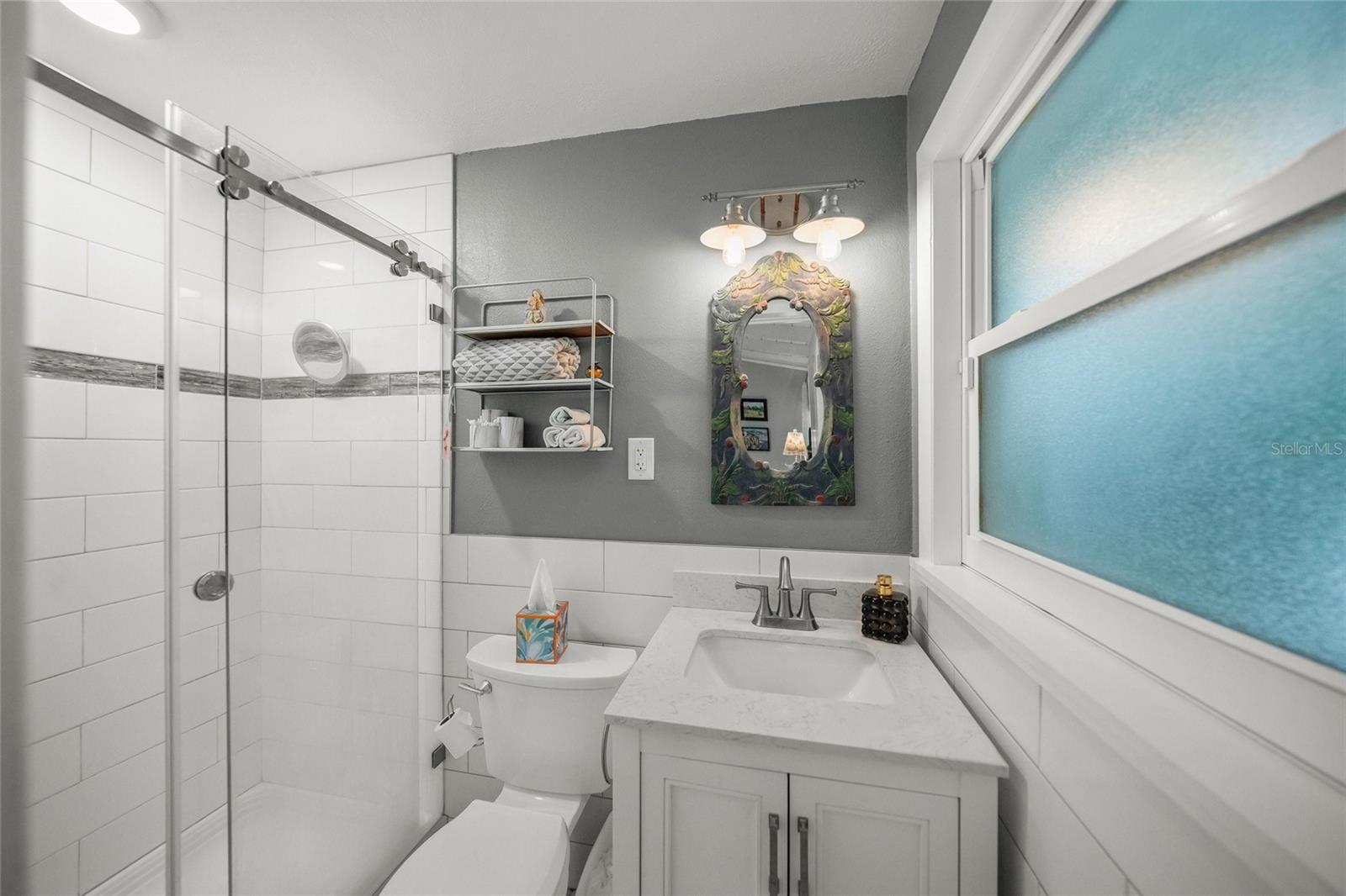 Image 21 of 66 For 3424 Old Oak Drive