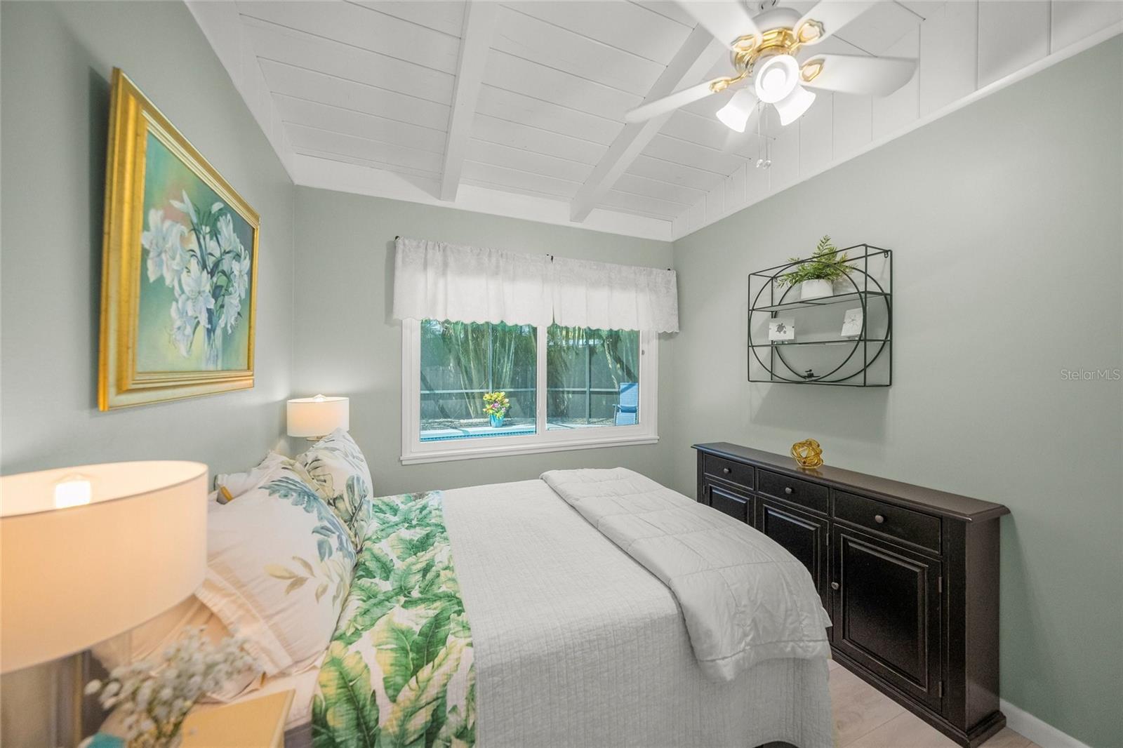 Image 24 of 66 For 3424 Old Oak Drive