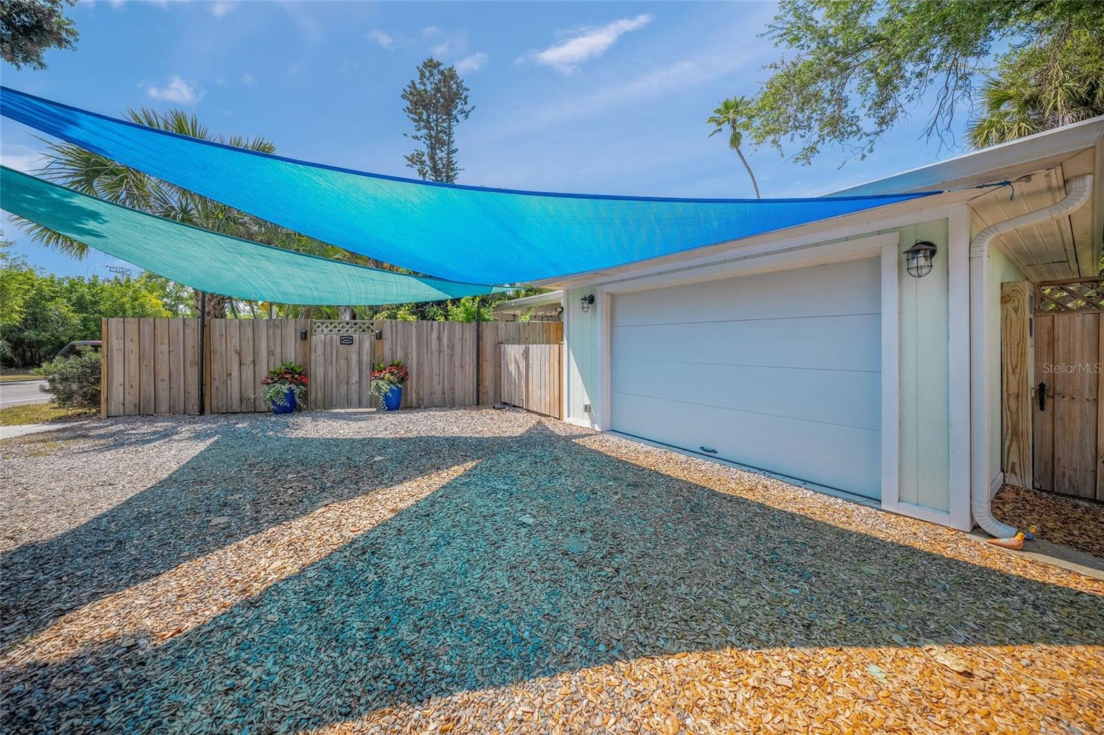 Image 5 of 66 For 3424 Old Oak Drive