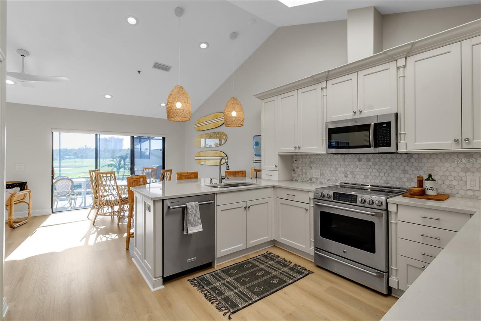 Image 11 of 52 For 2341 Harbour Oaks Drive