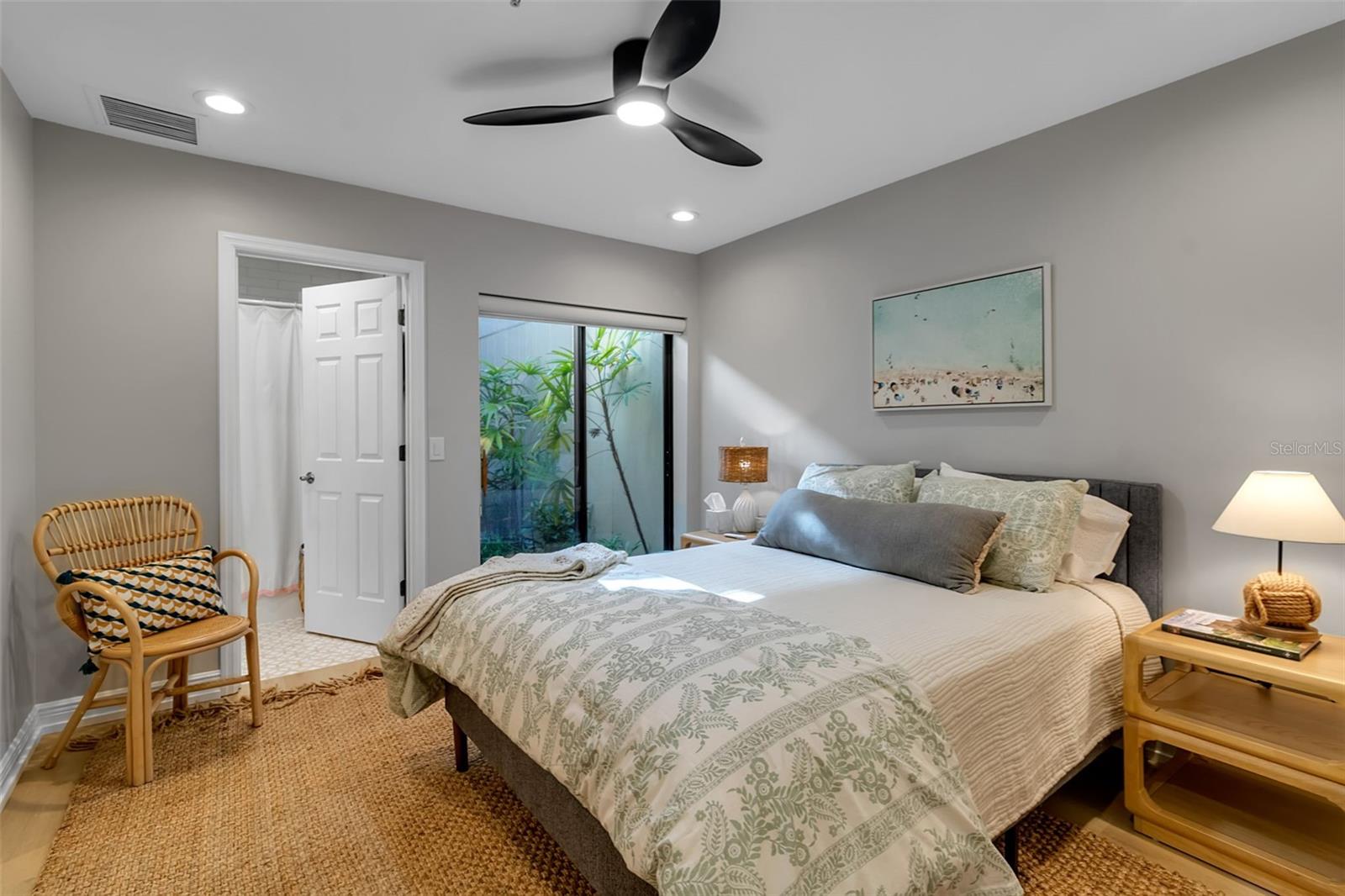 Image 23 of 52 For 2341 Harbour Oaks Drive