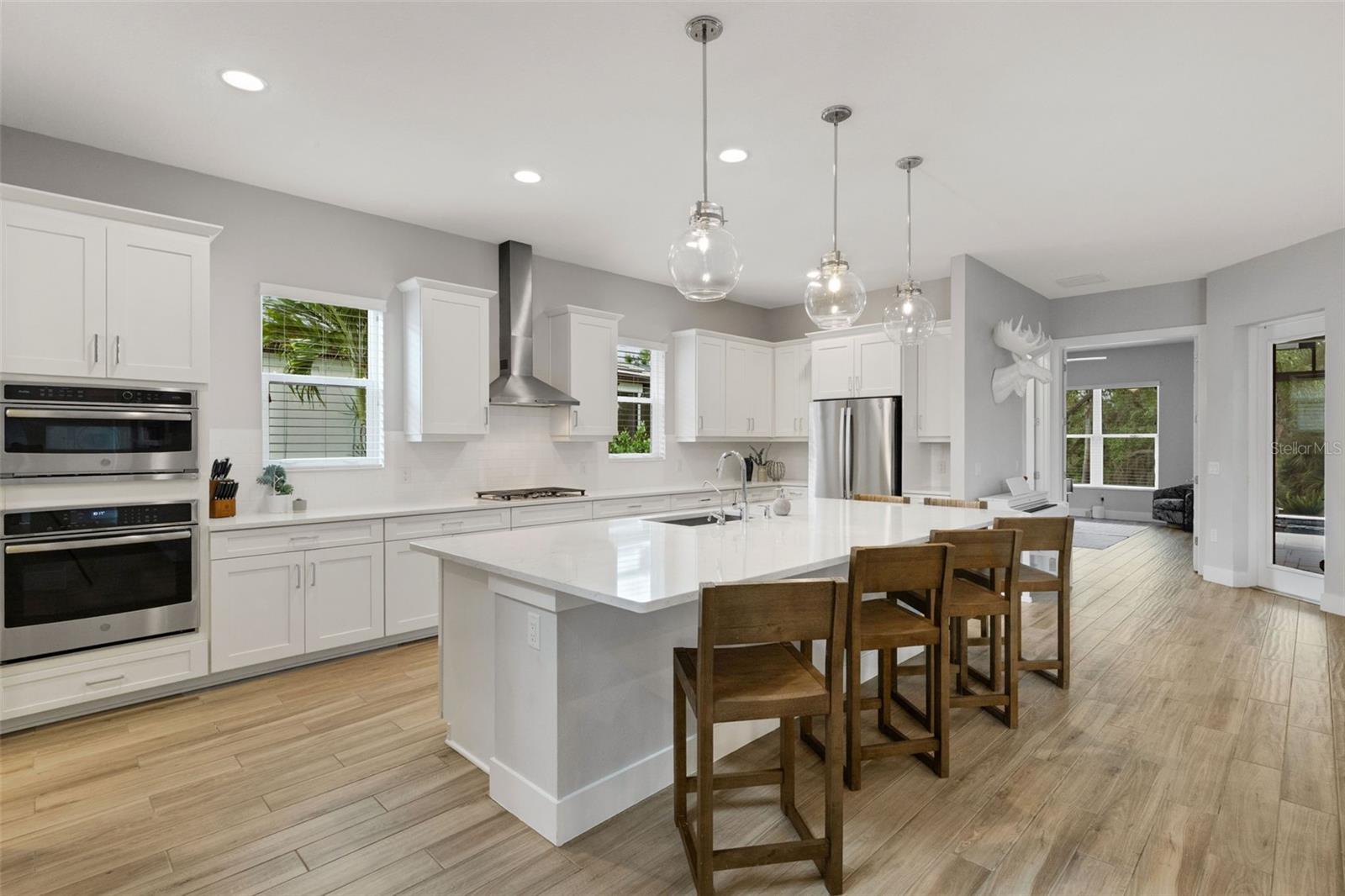 Image 13 of 87 For 8145 Grande Shores Drive