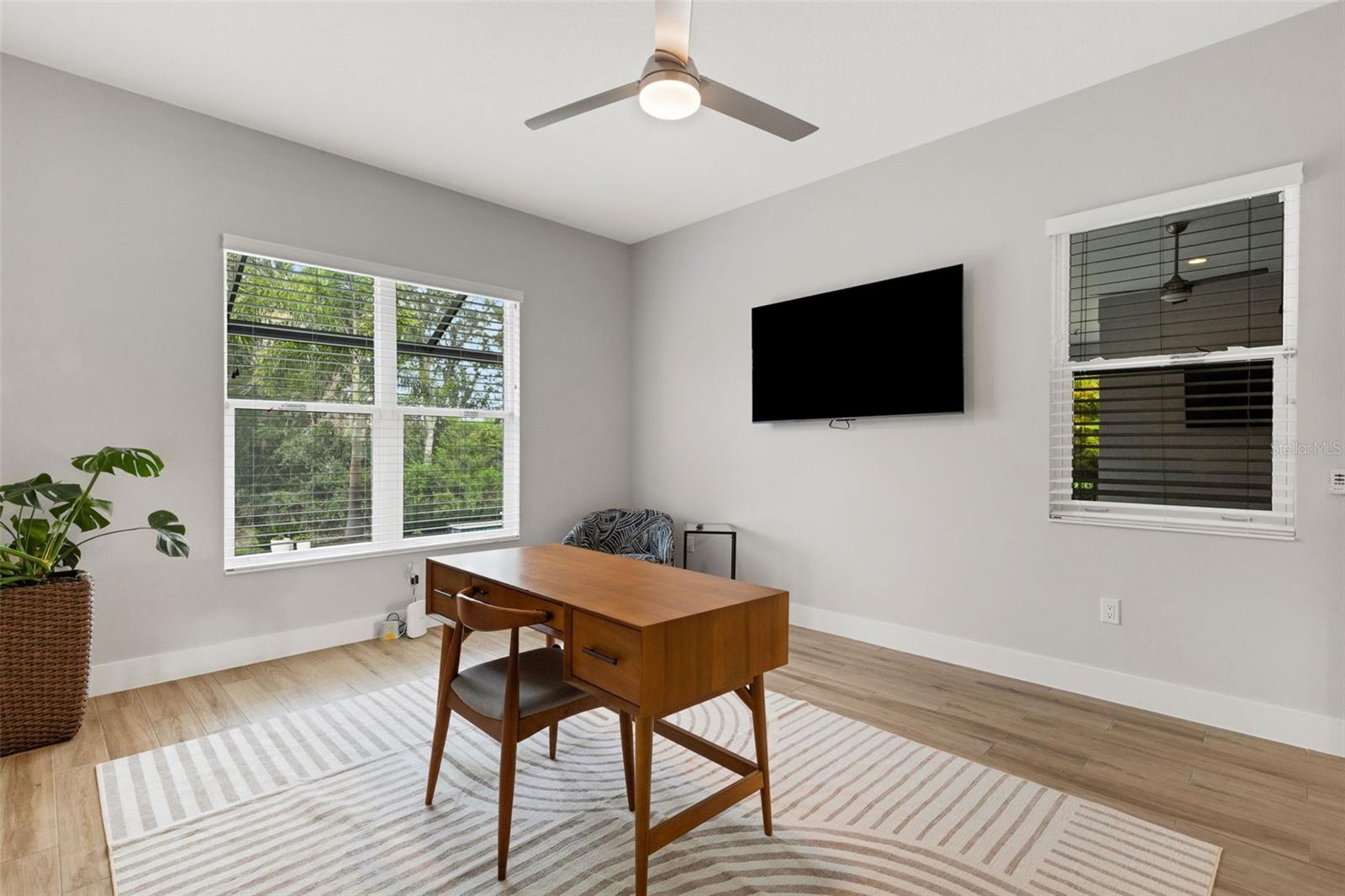 Image 18 of 87 For 8145 Grande Shores Drive