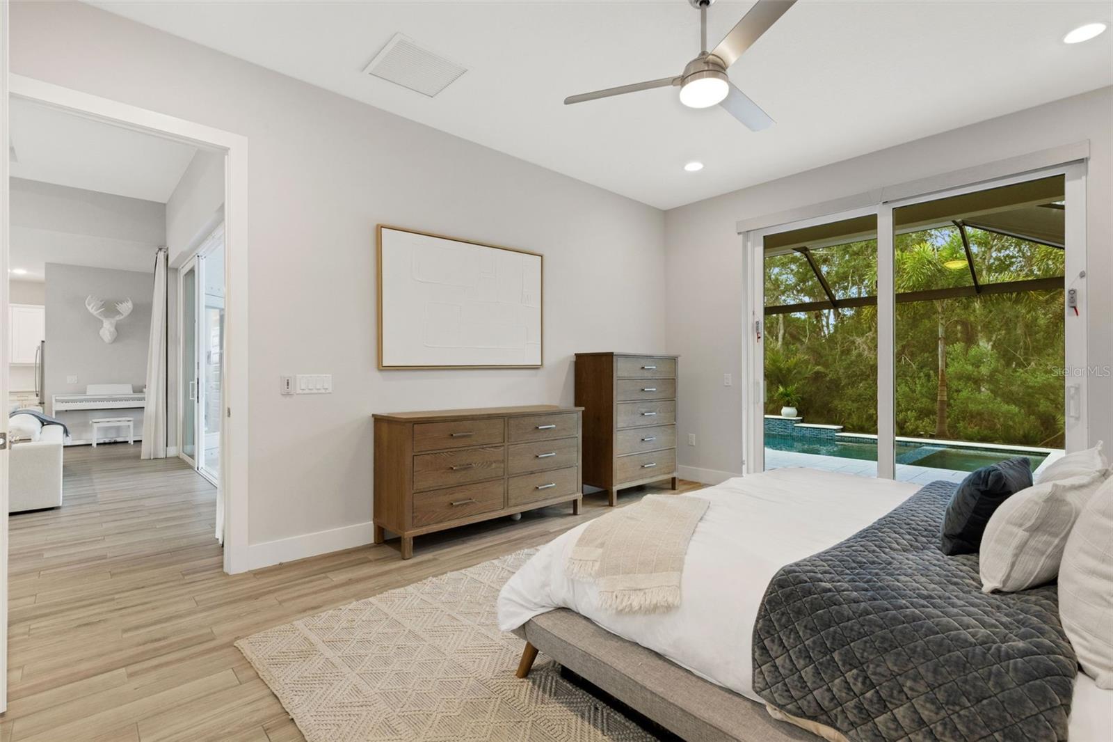 Image 22 of 87 For 8145 Grande Shores Drive