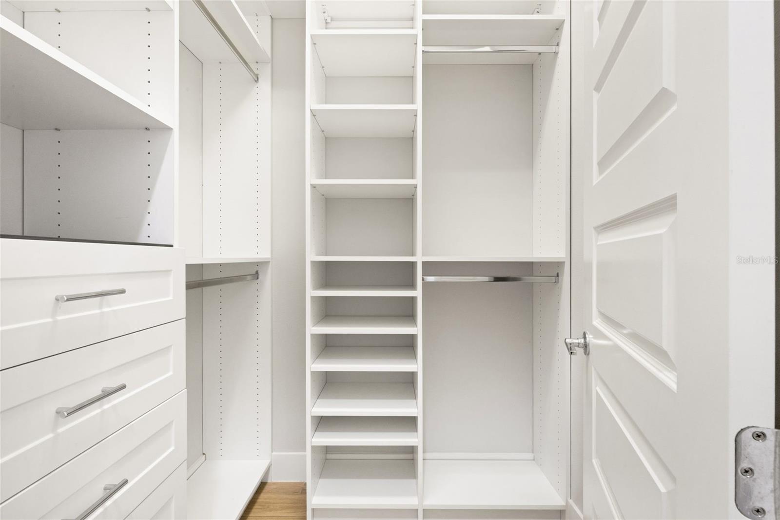 Image 29 of 87 For 8145 Grande Shores Drive