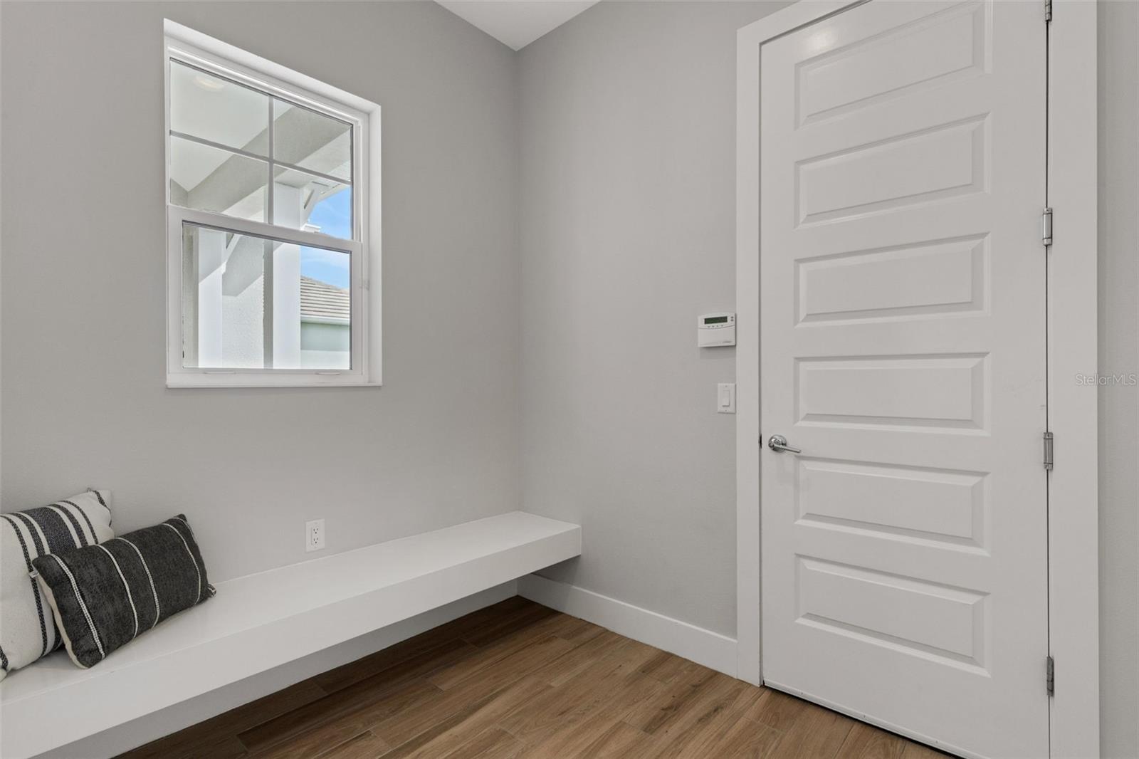 Image 46 of 87 For 8145 Grande Shores Drive