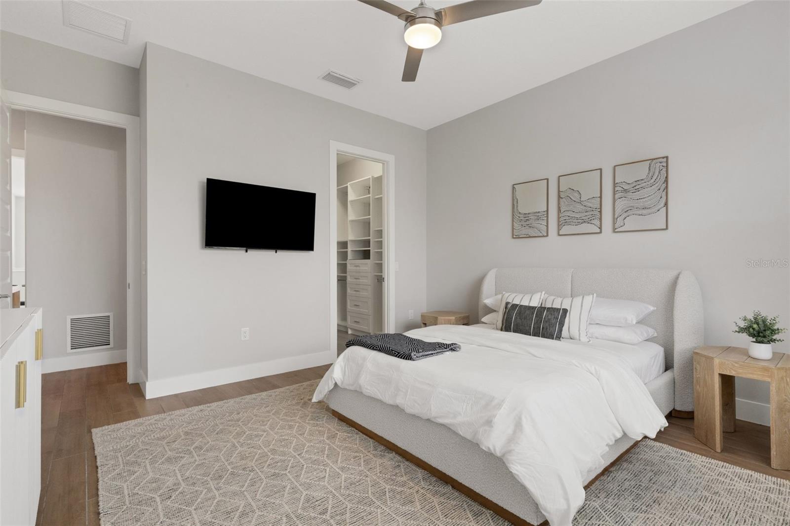 Image 54 of 87 For 8145 Grande Shores Drive