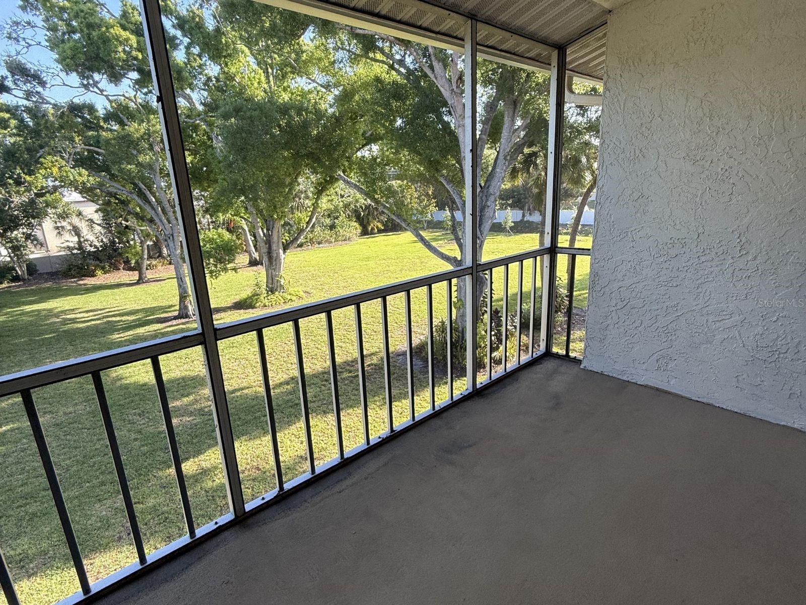 Image 23 of 34 For 3987 Maceachen Boulevard 133