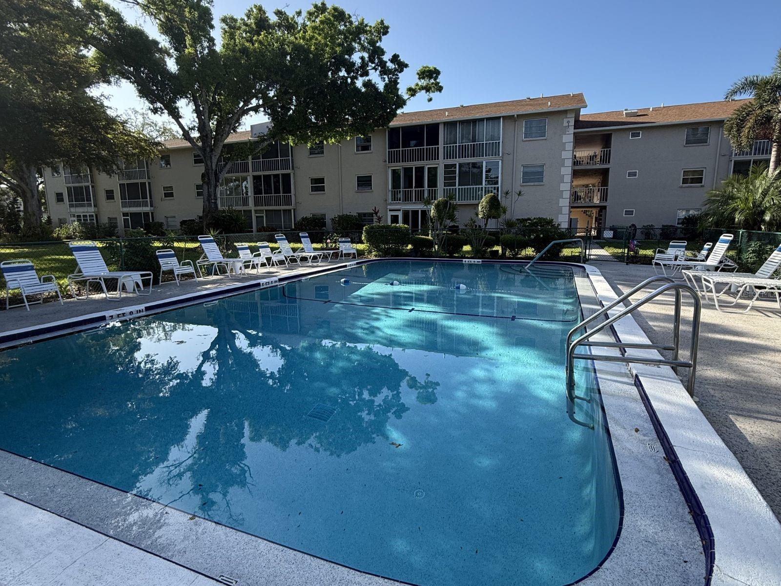 Image 25 of 34 For 3987 Maceachen Boulevard 133