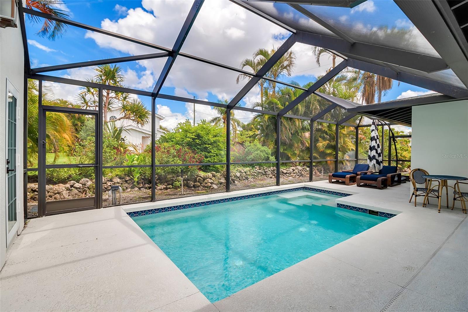 Image 13 of 53 For 608 Gardenia Drive