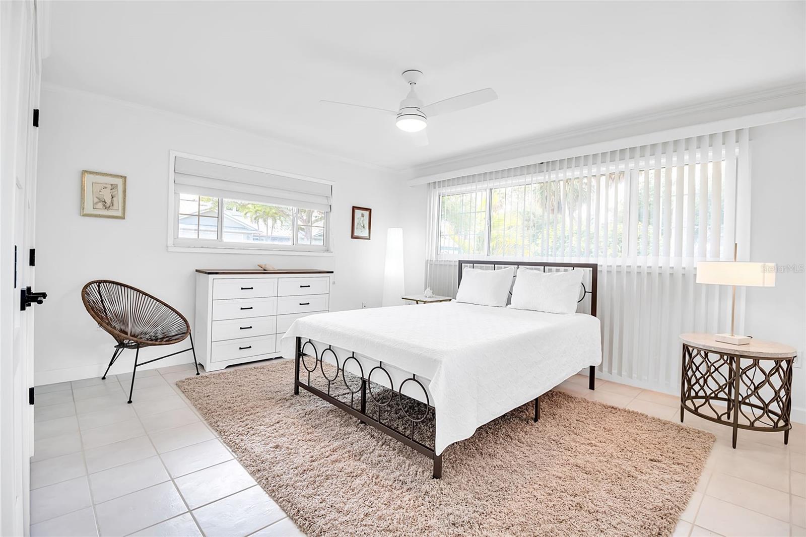 Image 32 of 53 For 608 Gardenia Drive