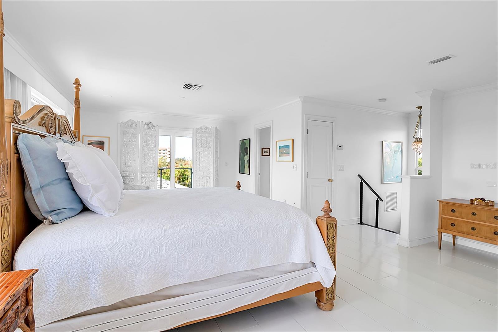 Image 42 of 53 For 608 Gardenia Drive