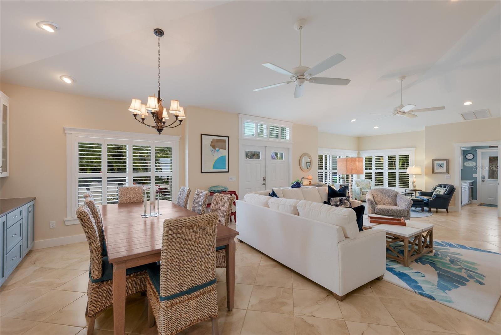 Image 17 of 57 For 5701 Carissa Street