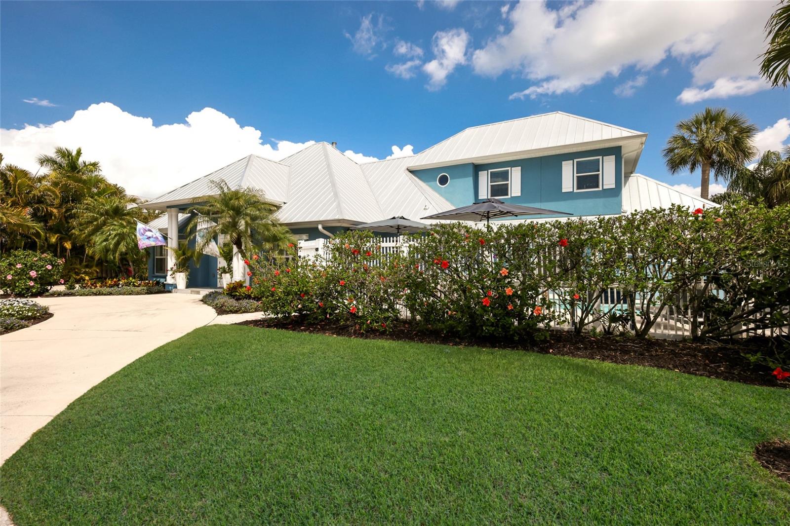 Image 6 of 57 For 5701 Carissa Street