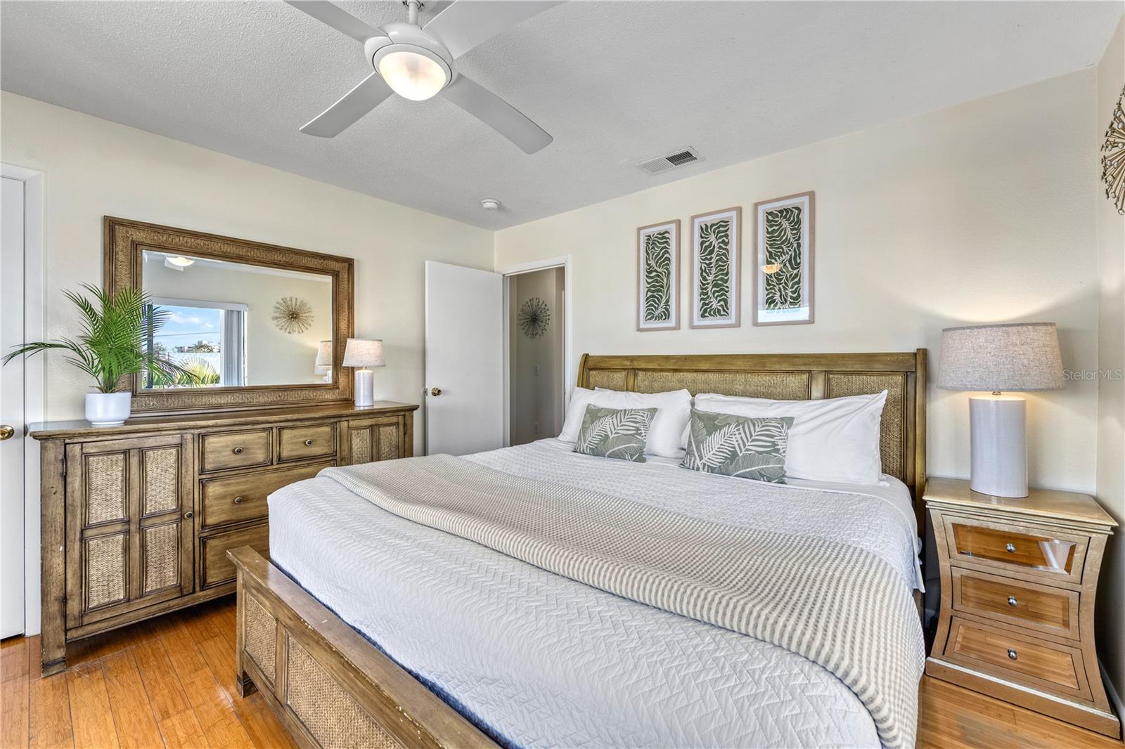 Image 16 of 70 For 312 Canal Road