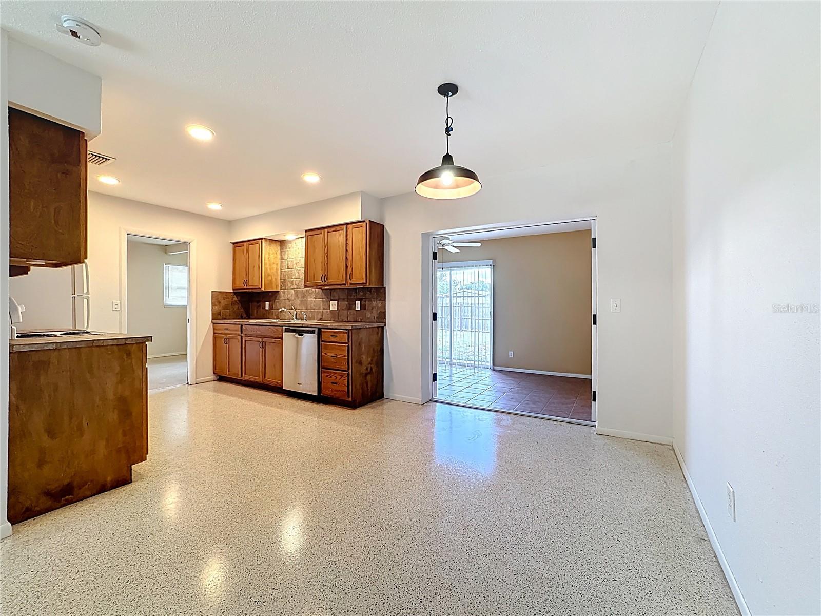 Image 7 of 33 For 5803 21st Street W