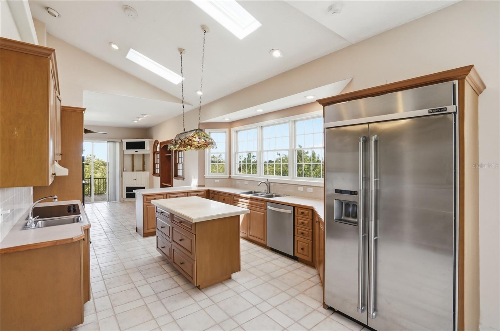 Image 12 of 48 For 455 Horseshoe Loop Road