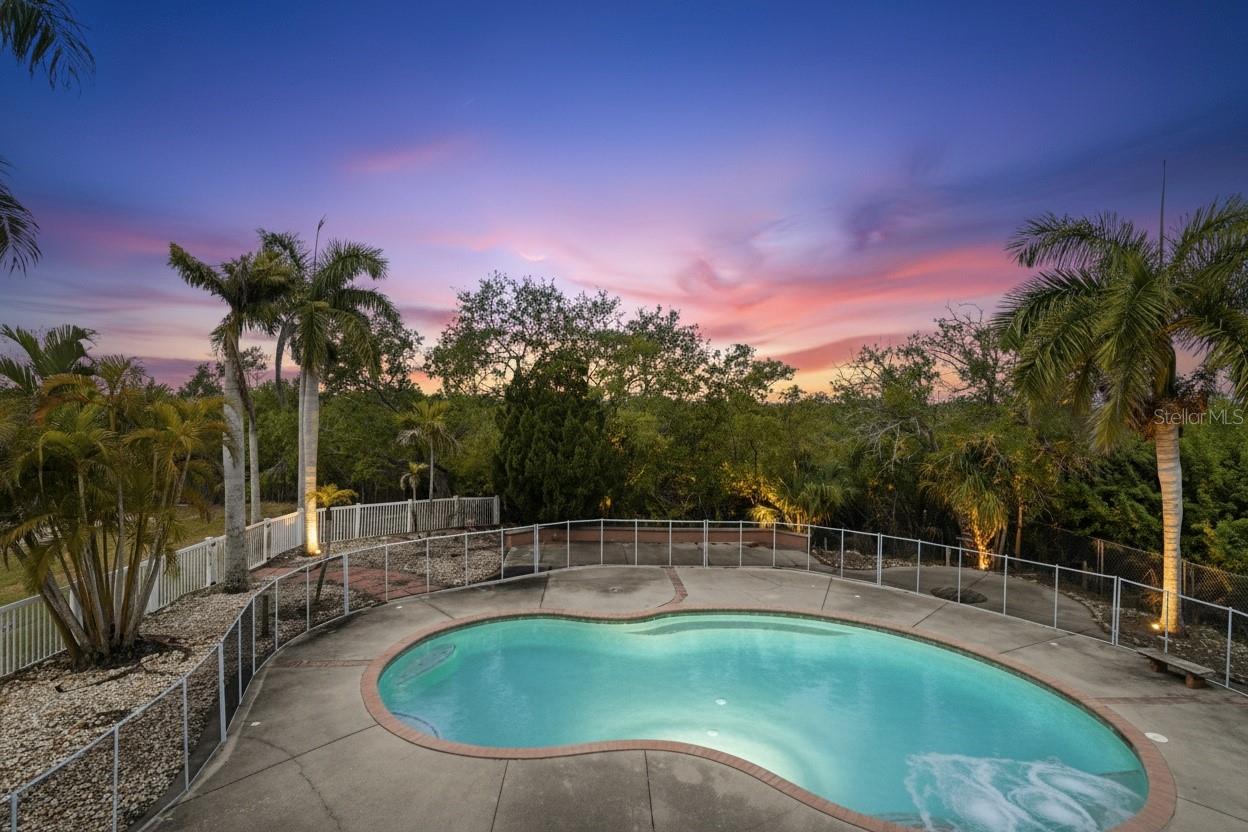 Image 25 of 48 For 455 Horseshoe Loop Road