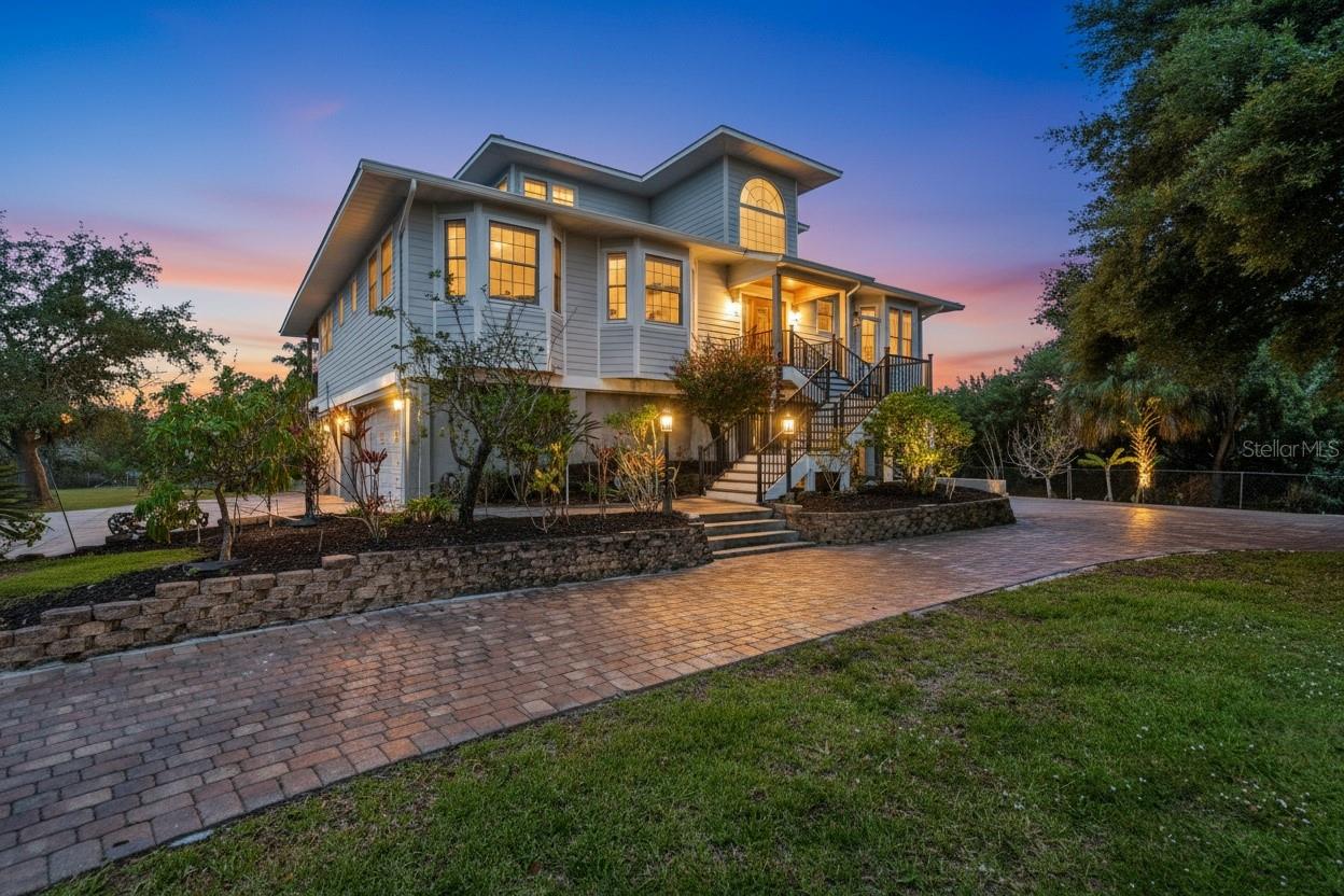 Image 3 of 48 For 455 Horseshoe Loop Road