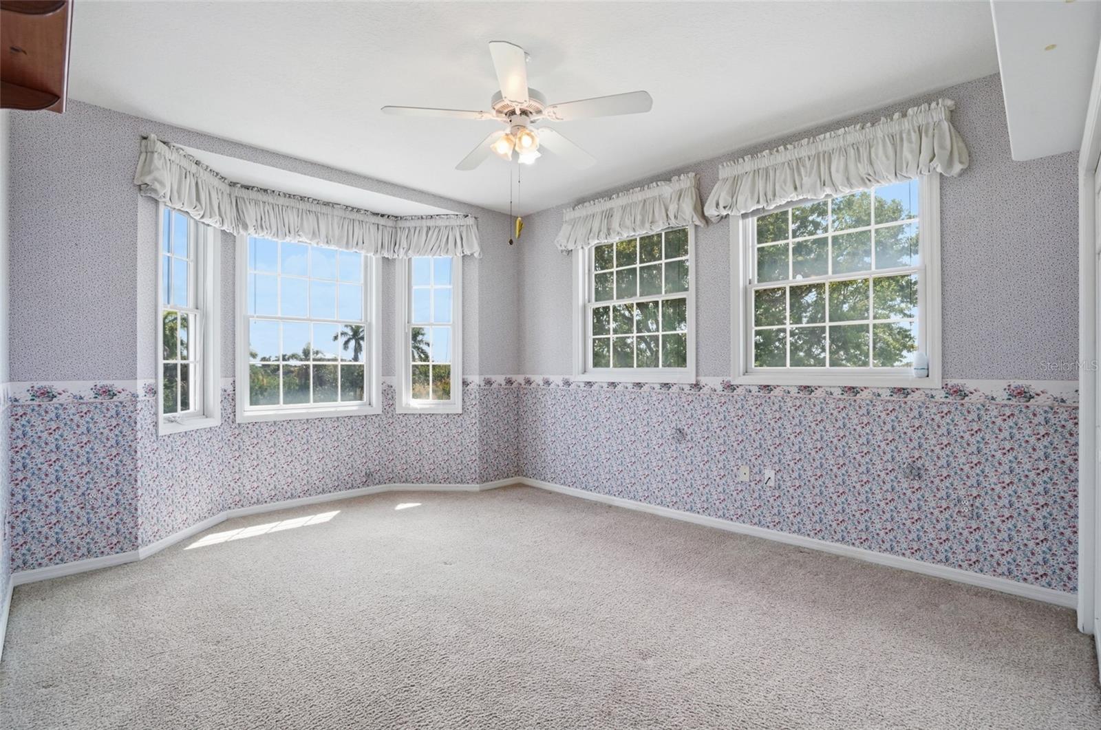 Image 35 of 48 For 455 Horseshoe Loop Road