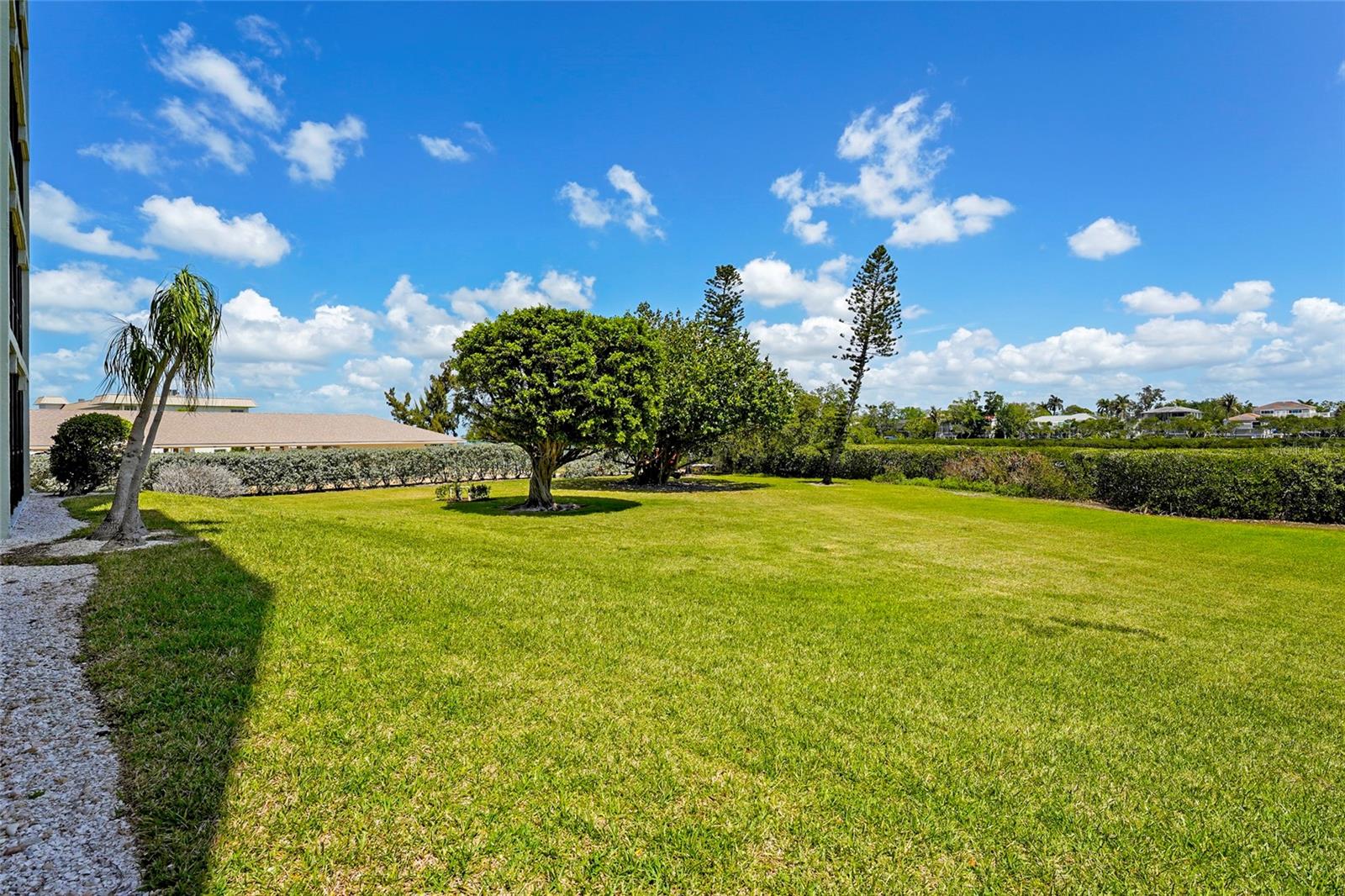 Image 12 of 58 For 3240 Gulf Of Mexico Drive B104