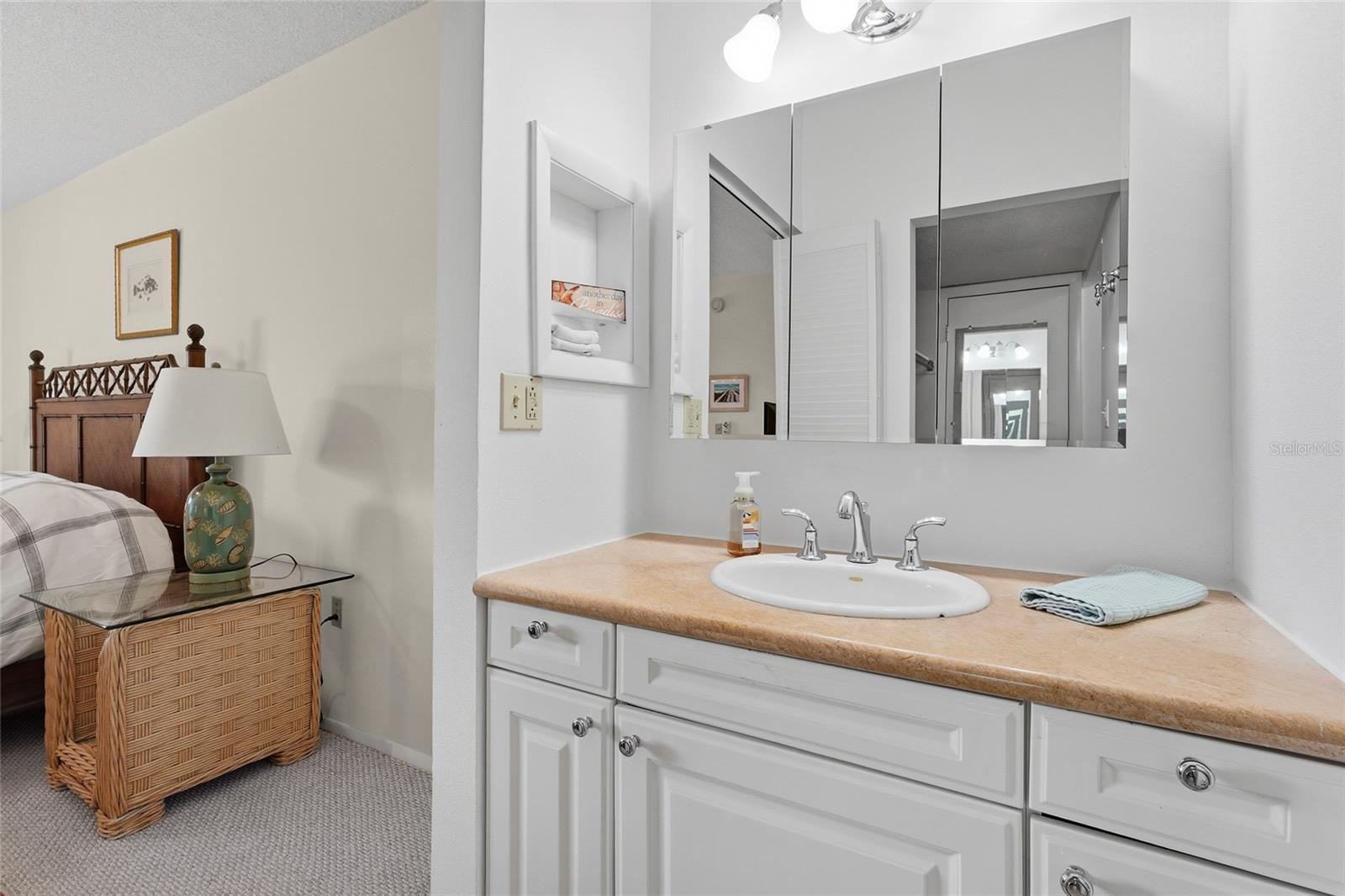 Image 29 of 58 For 3240 Gulf Of Mexico Drive B104