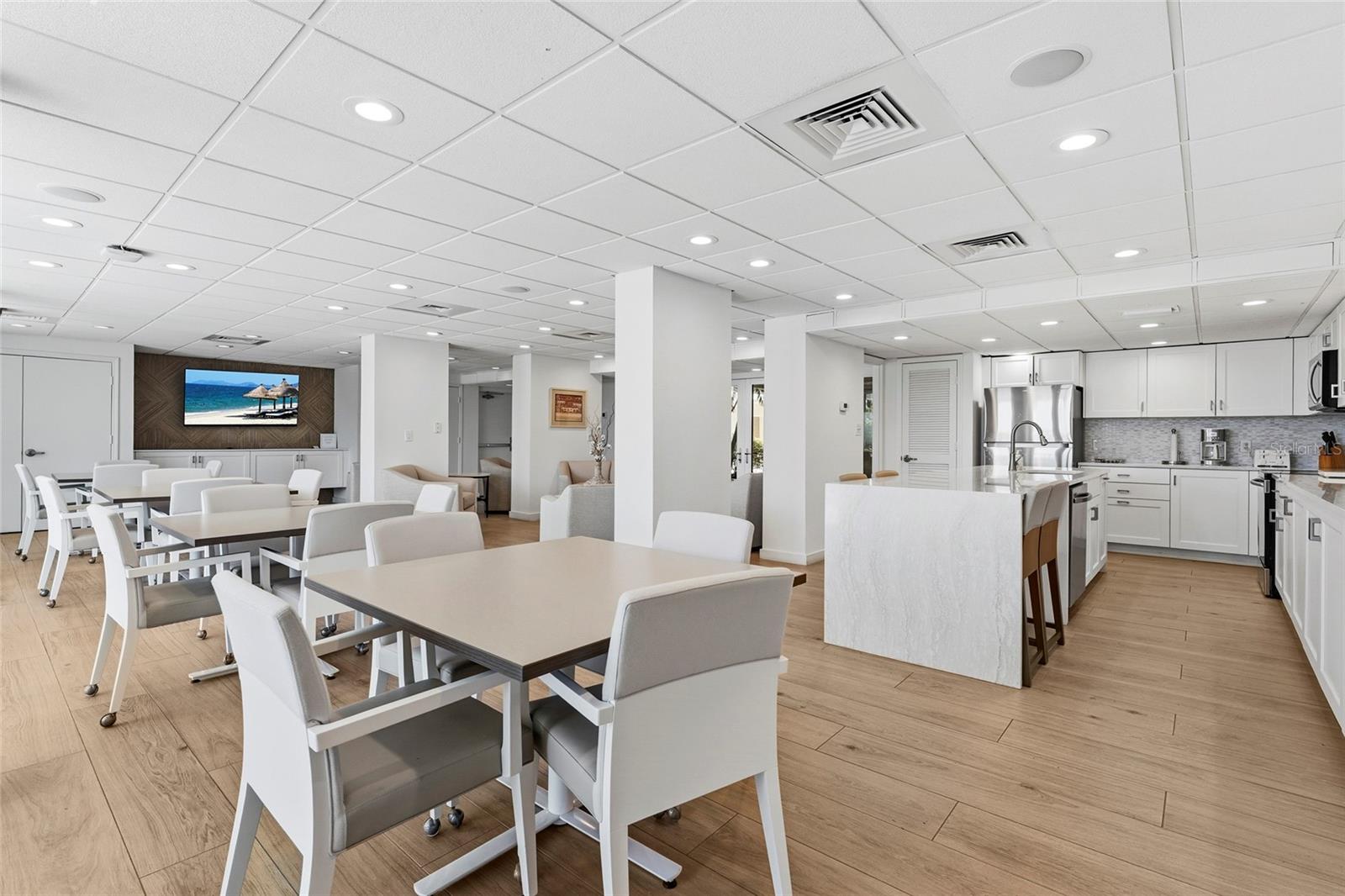 Image 55 of 58 For 3240 Gulf Of Mexico Drive B104