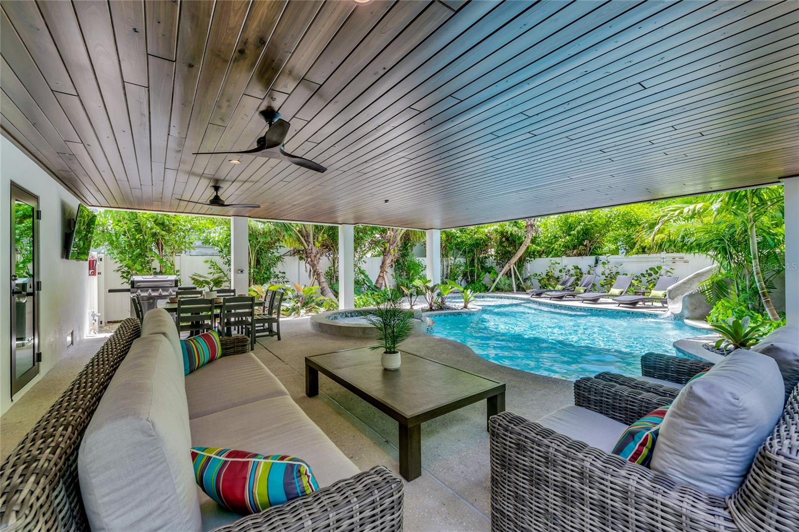 Image 19 of 62 For 209 Garfield Drive