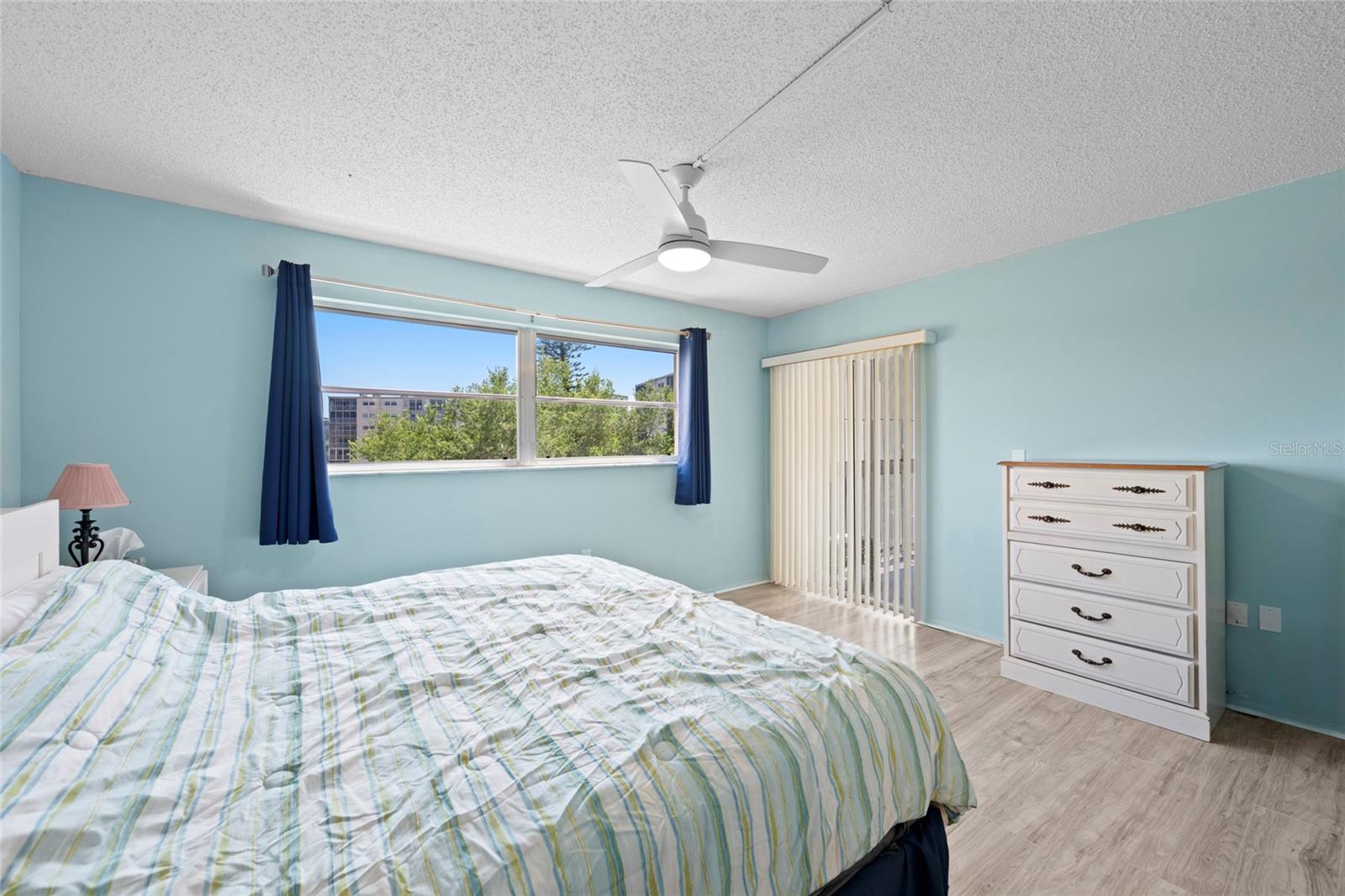 Image 13 of 25 For 3640 Ironwood Circle 406n