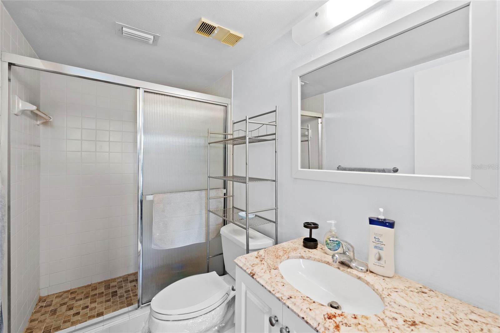 Image 15 of 25 For 3640 Ironwood Circle 406n