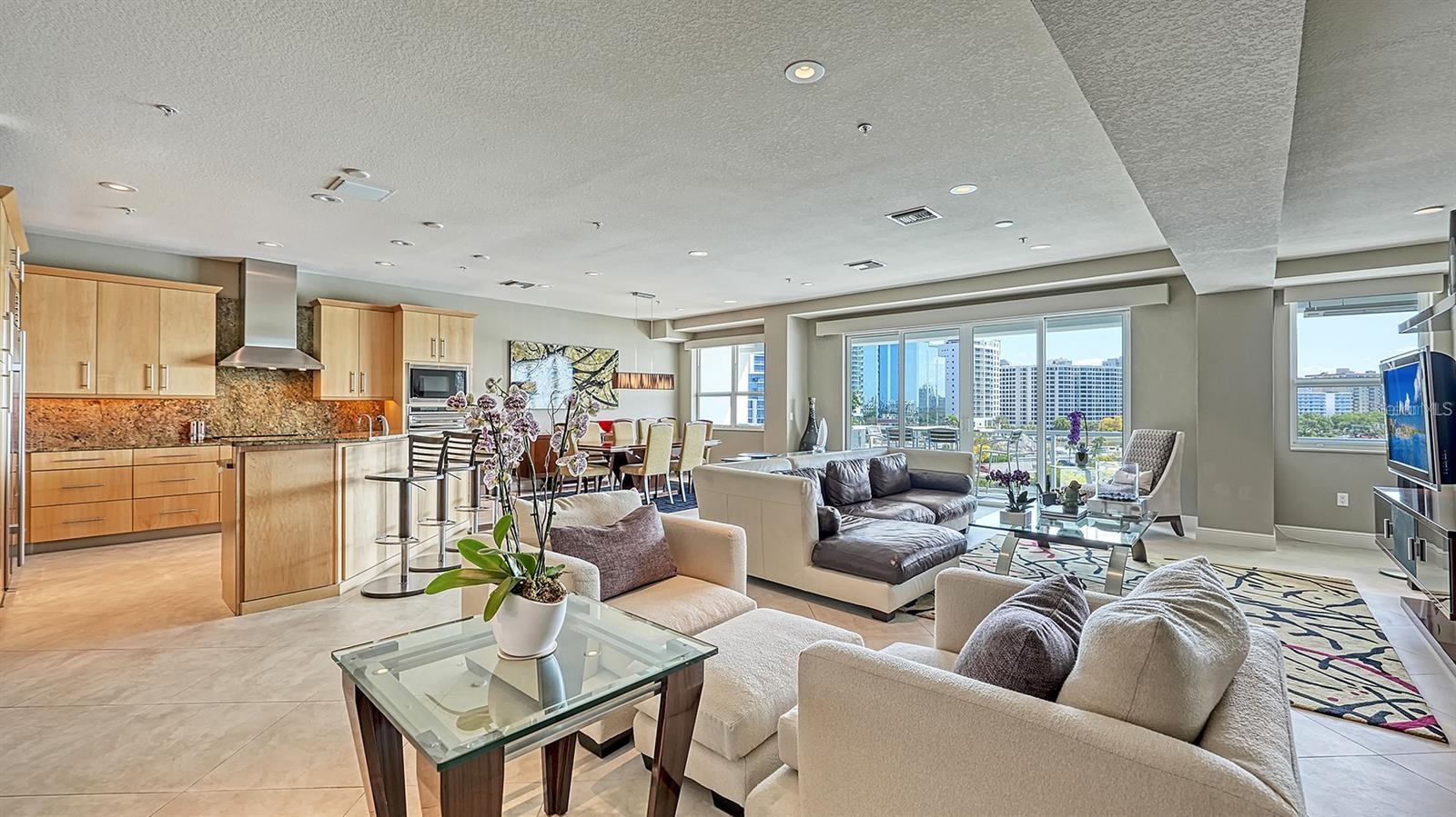 Image 16 of 50 For 650 Golden Gate Point 602