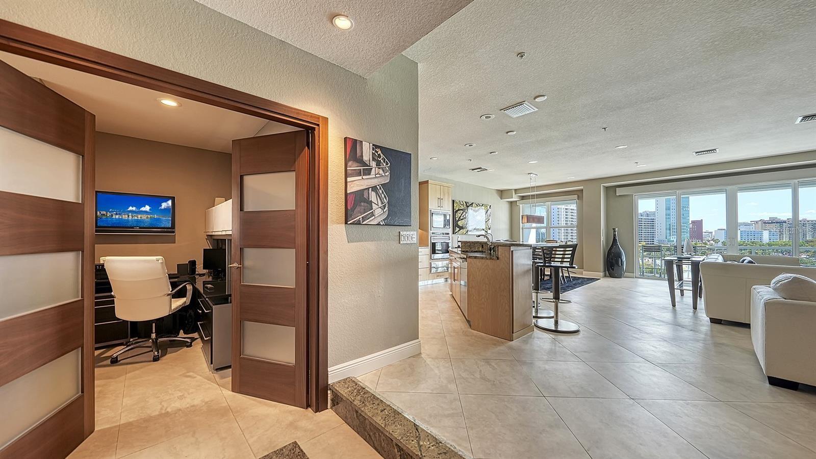 Image 29 of 50 For 650 Golden Gate Point 602