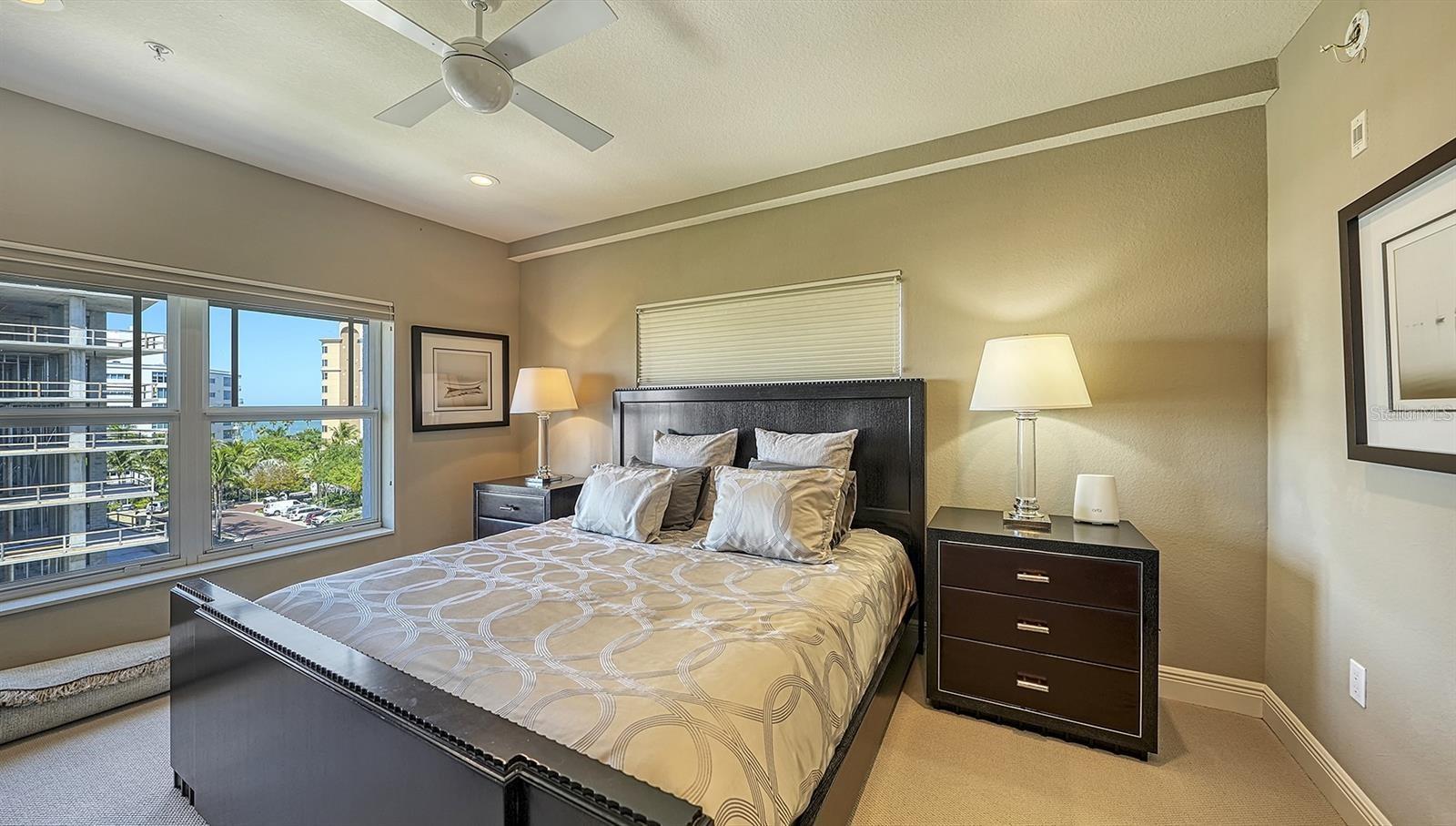 Image 32 of 50 For 650 Golden Gate Point 602