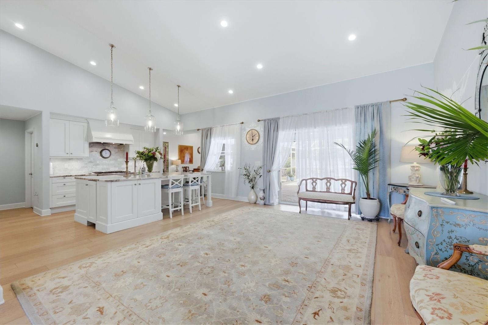 Image 16 of 82 For 3508 Avenida Madera